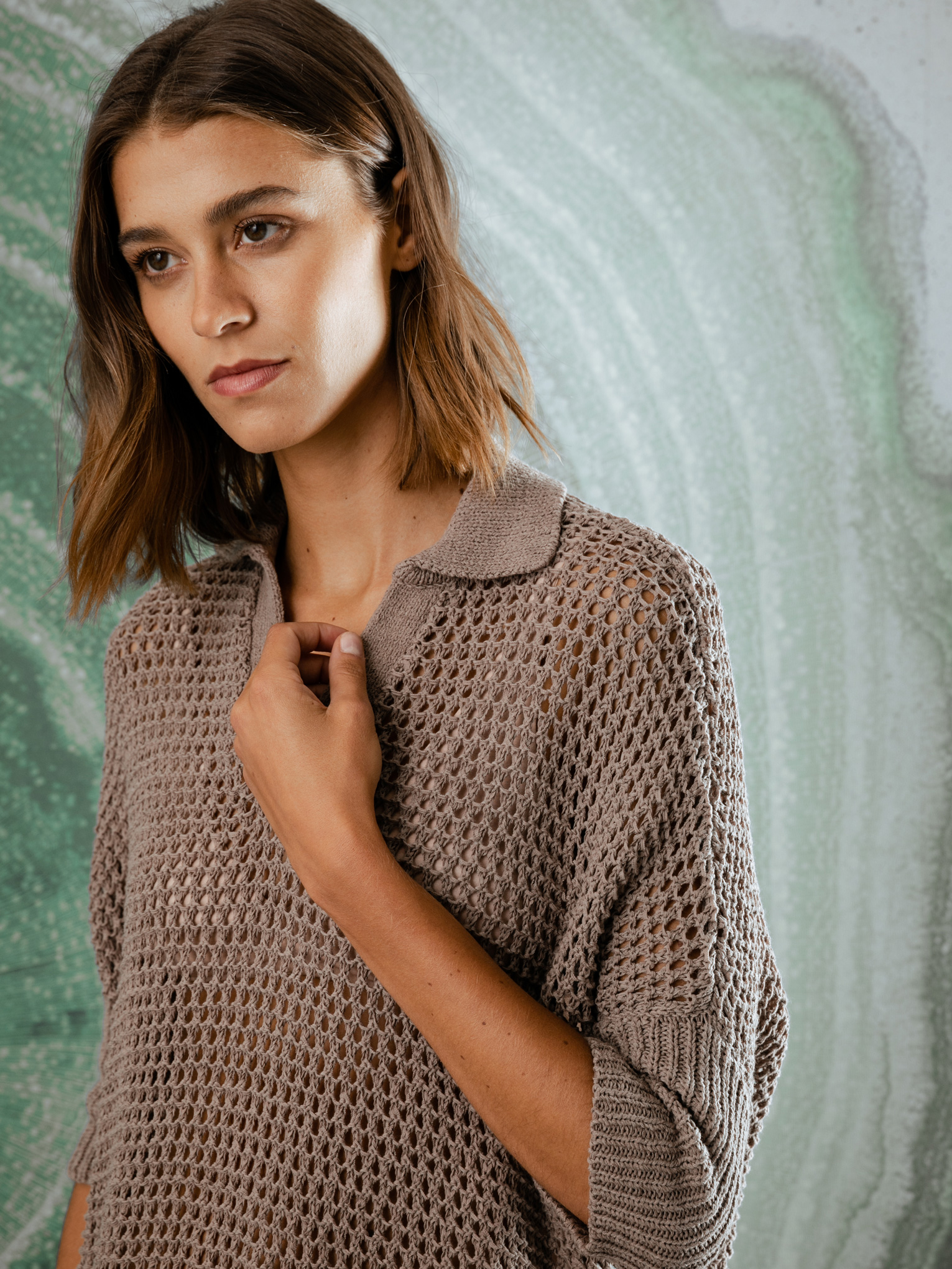 Detailansicht von Kurzarm-Pullover mit Lochstrick von DANIELS