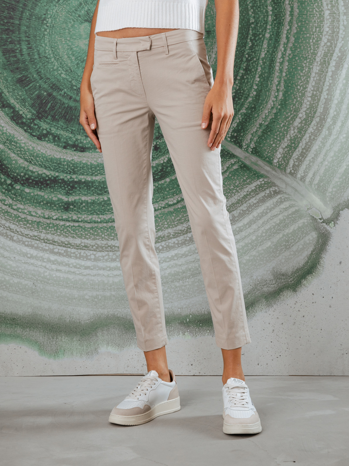 Detailansicht von Chinohose aus Baumwolle von DONDUP