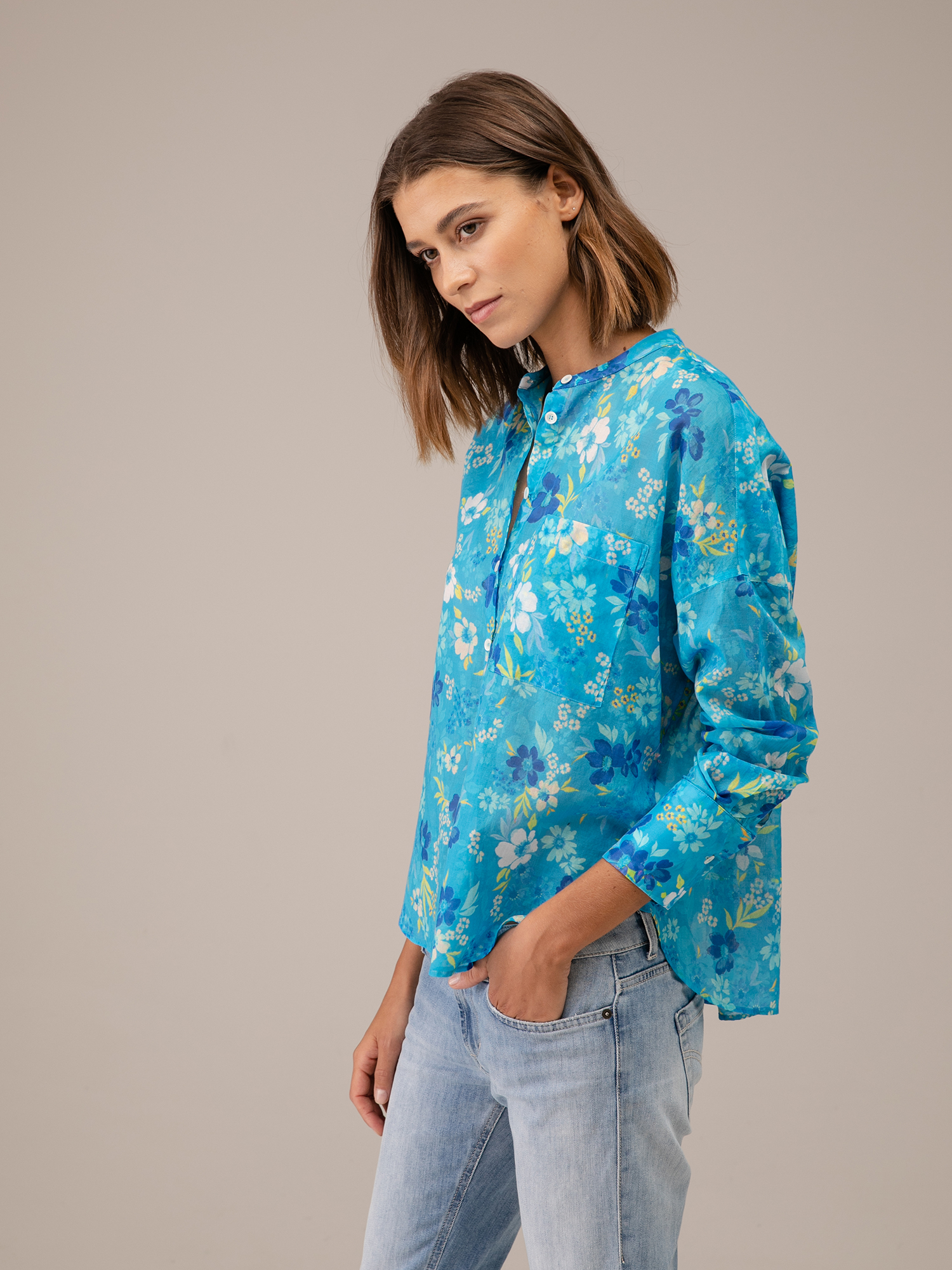 Detailansicht von Gemusterte Bluse von ROBERT FRIEDMAN