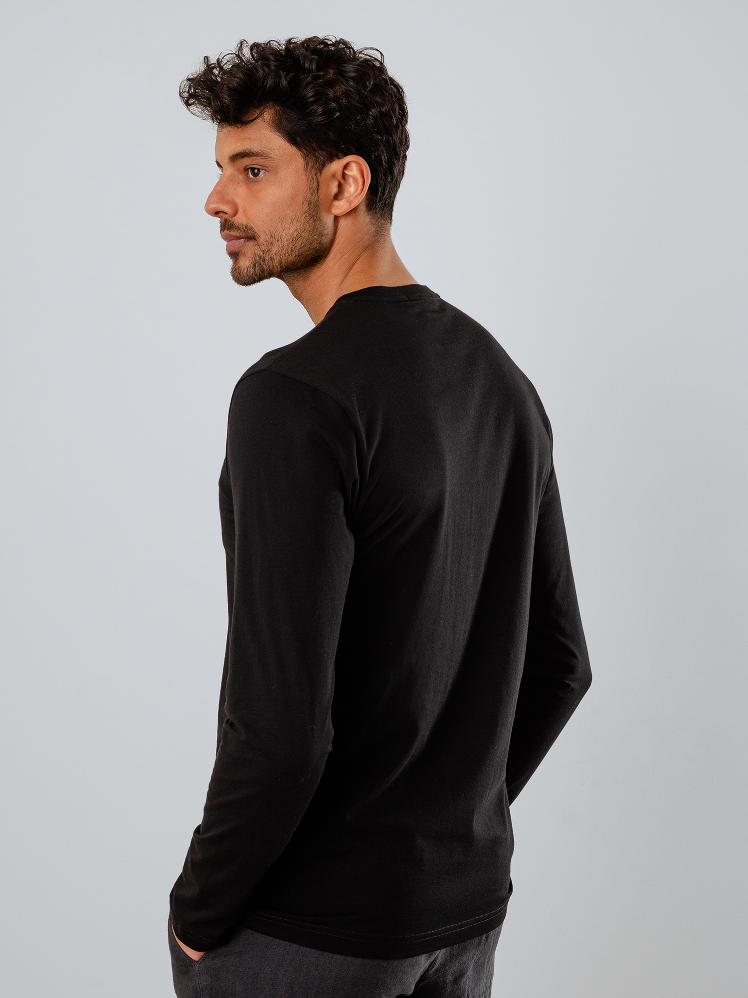 Detailansicht von Langarmshirt aus Baumwolle von STEFAN BRANDT