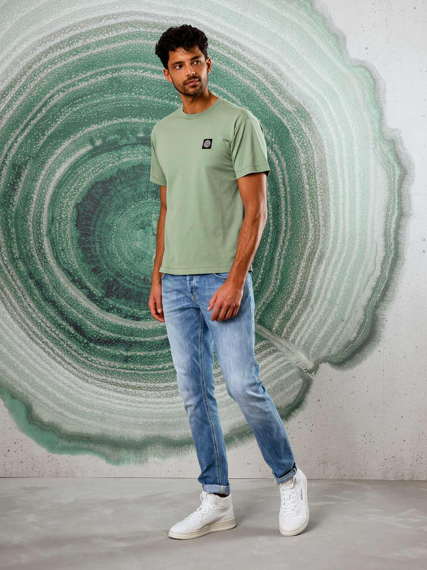 Detailansicht von T-Shirt aus Baumwolle von STONE ISLAND