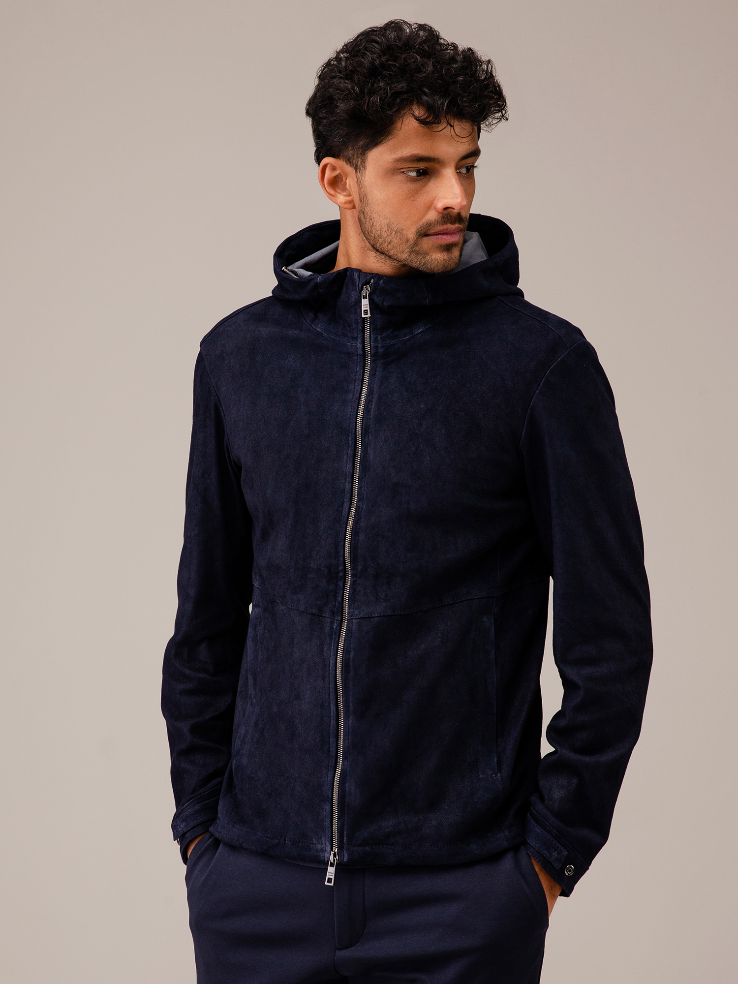 Detailansicht von Lederjacke von GIORGIO BRATO