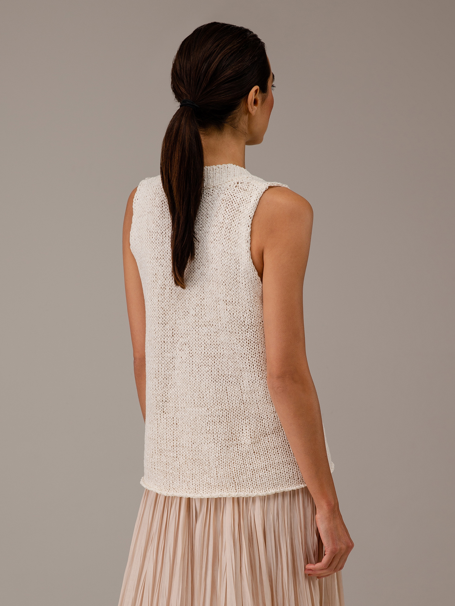 Detailansicht von Stricktop aus Baumwolle von ROBERTO COLLINA