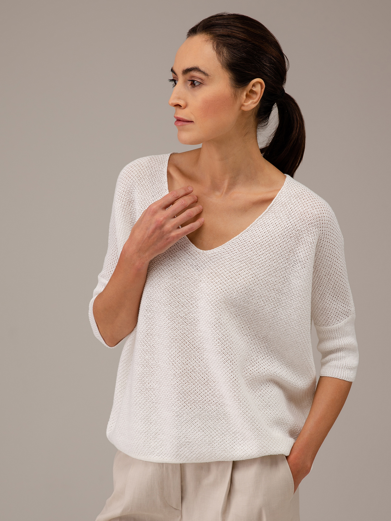 Detailansicht von Kurzarm-Pullover aus Leinen von DANIELS