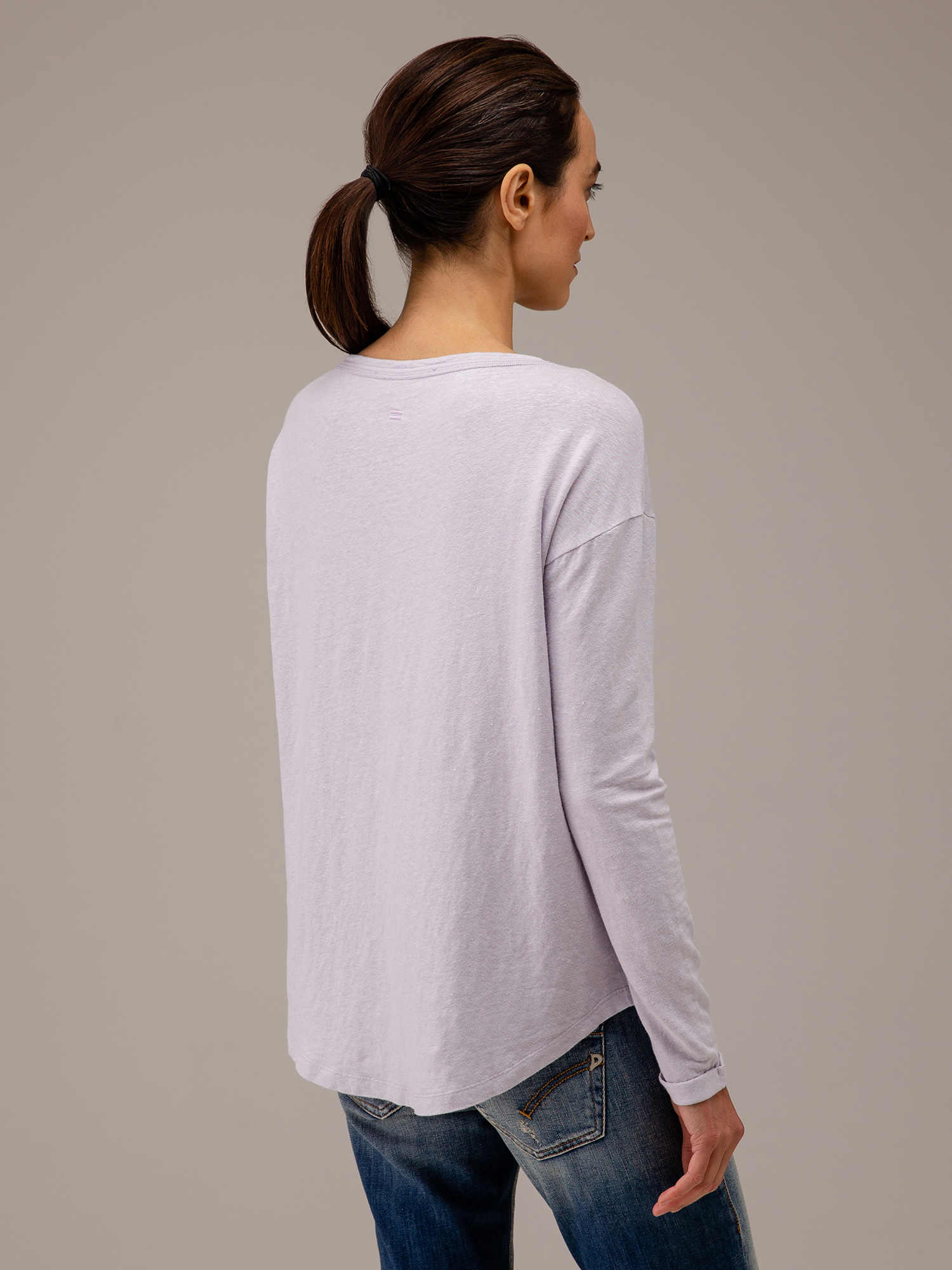 Detailansicht von Langarmshirt aus Leinen von 10 DAYS