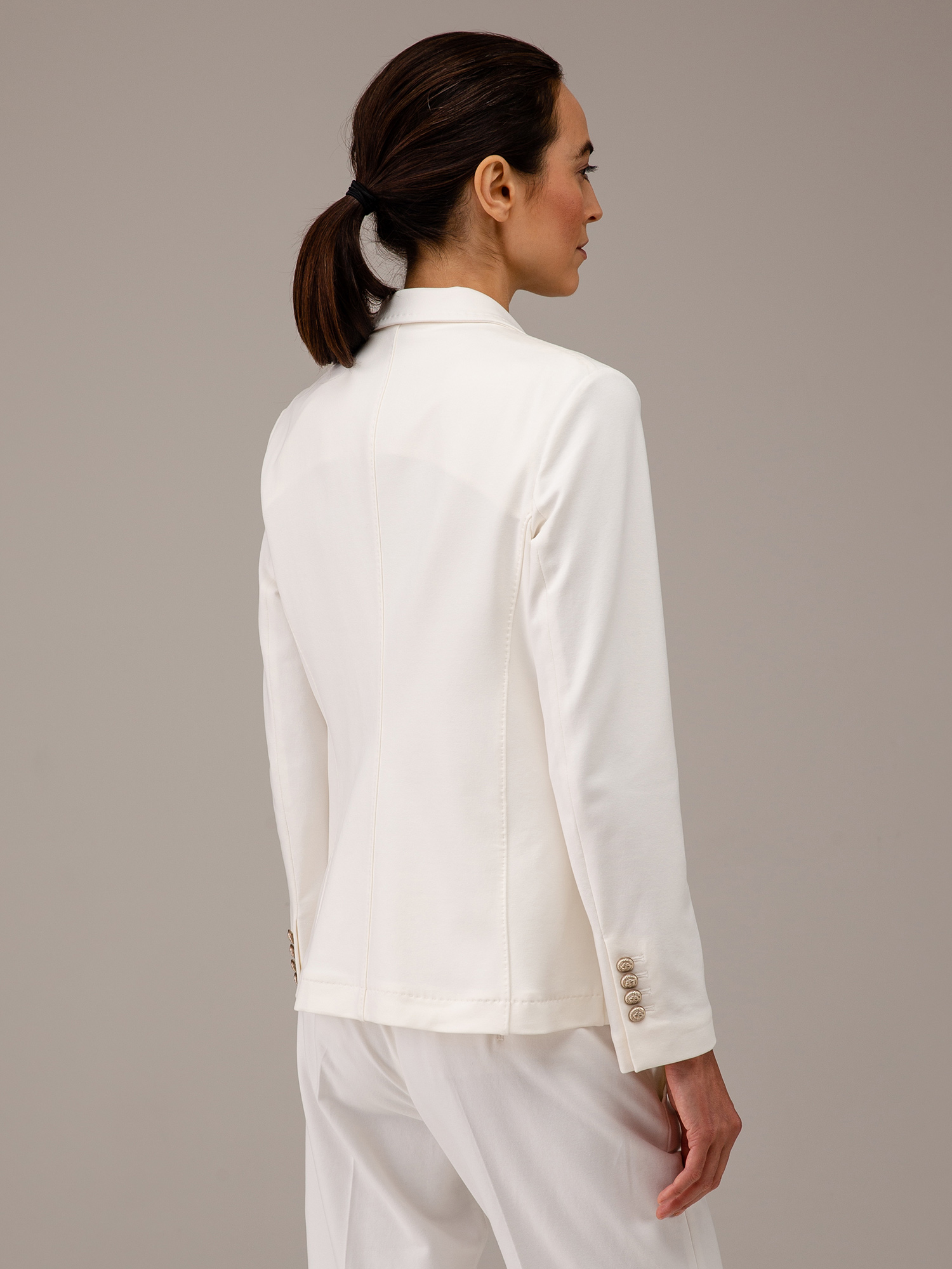 Detailansicht von Taillierter Blazer aus Baumwolle von CIRCOLO