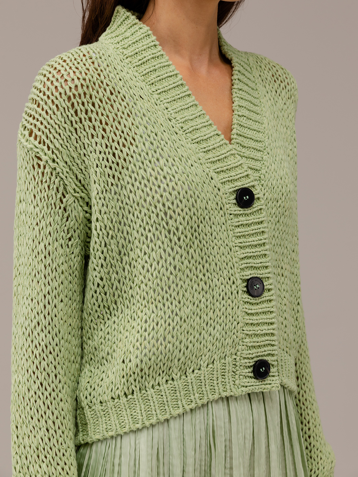 Detailansicht von Strickjacke aus Baumwolle von ROBERTO COLLINA