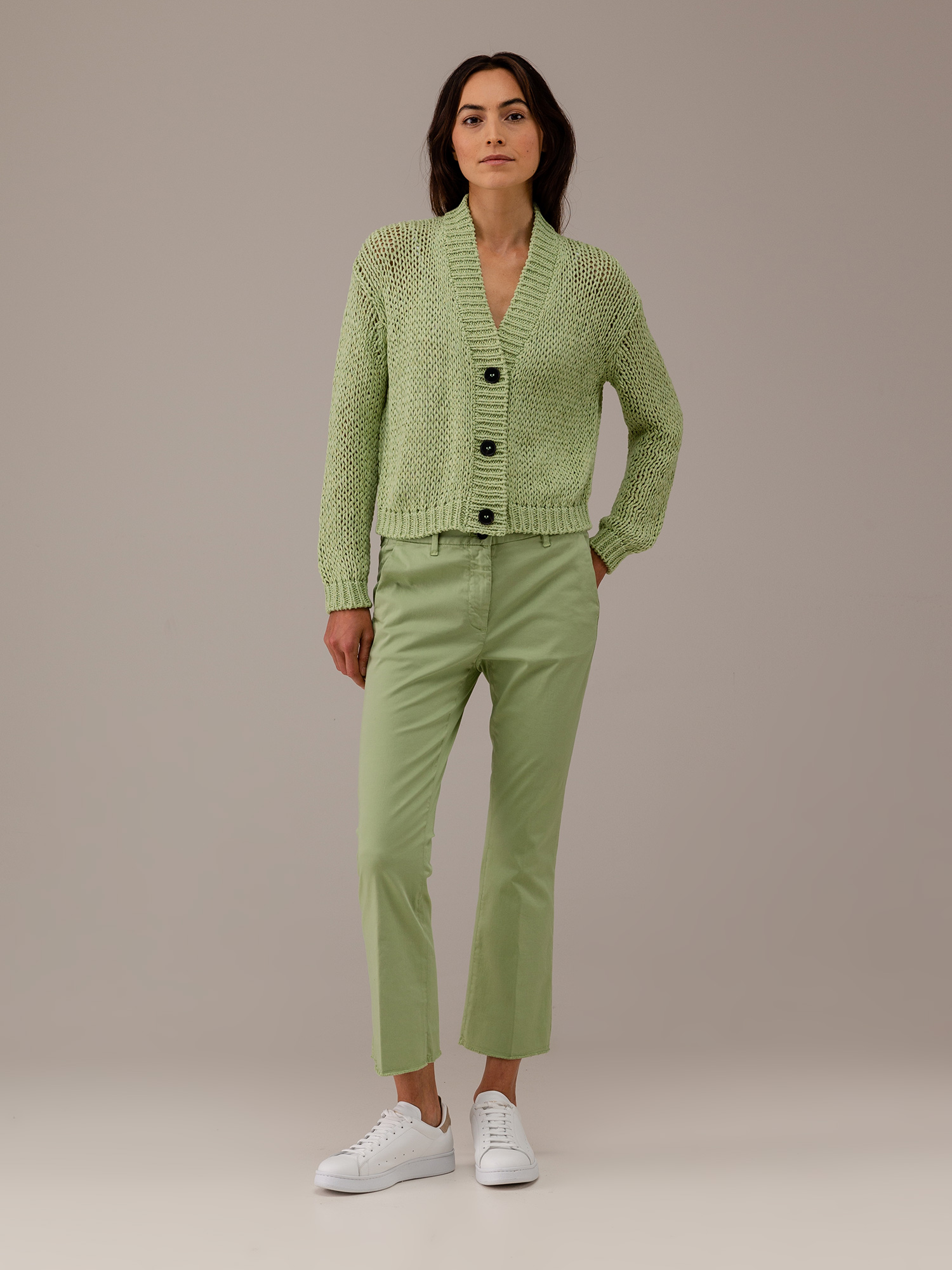 Detailansicht von Cropped Bootcut Hose von NINE IN THE MORNING