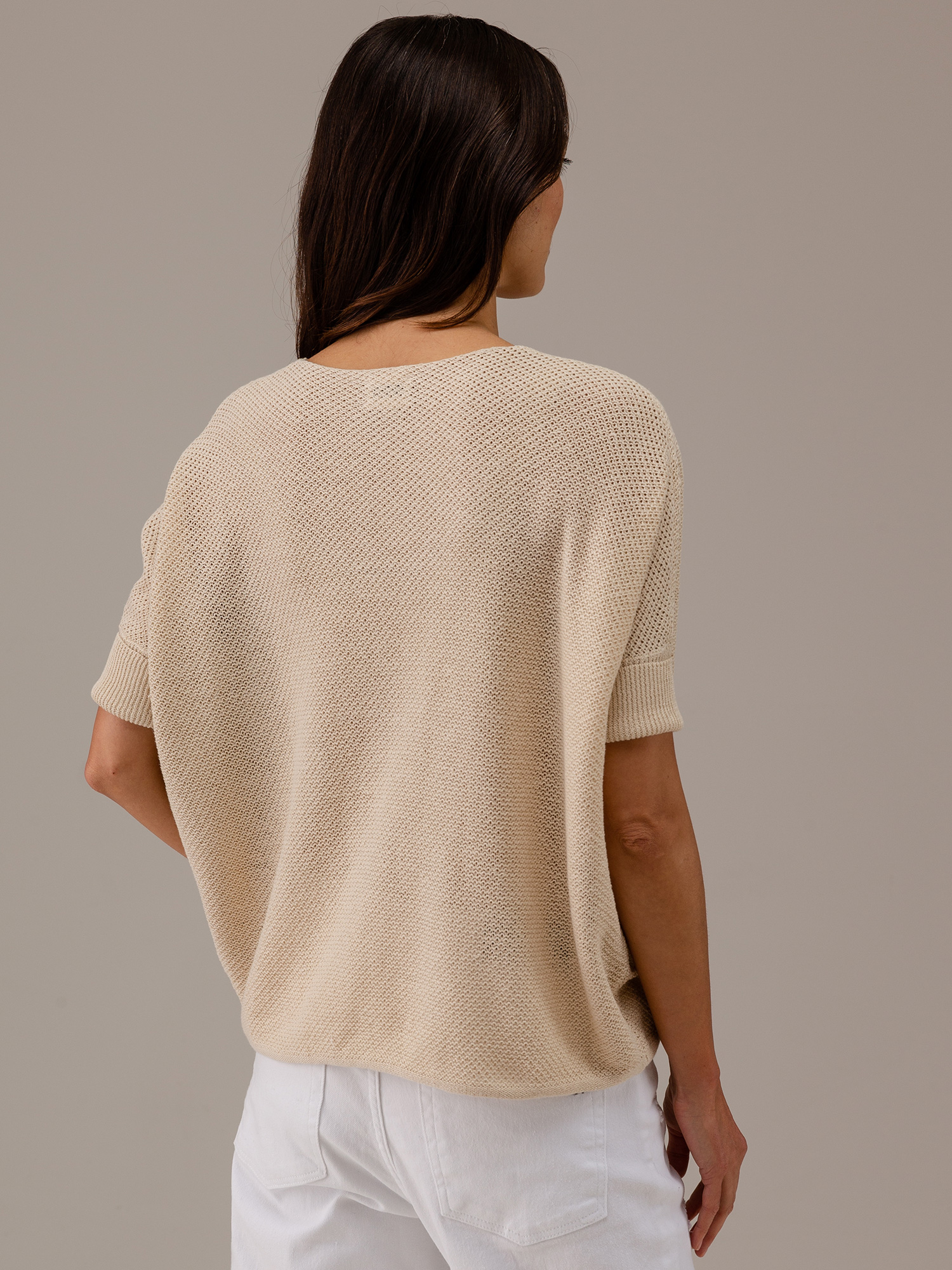 Detailansicht von Kurzarm-Pullover aus Leinen von DANIELS