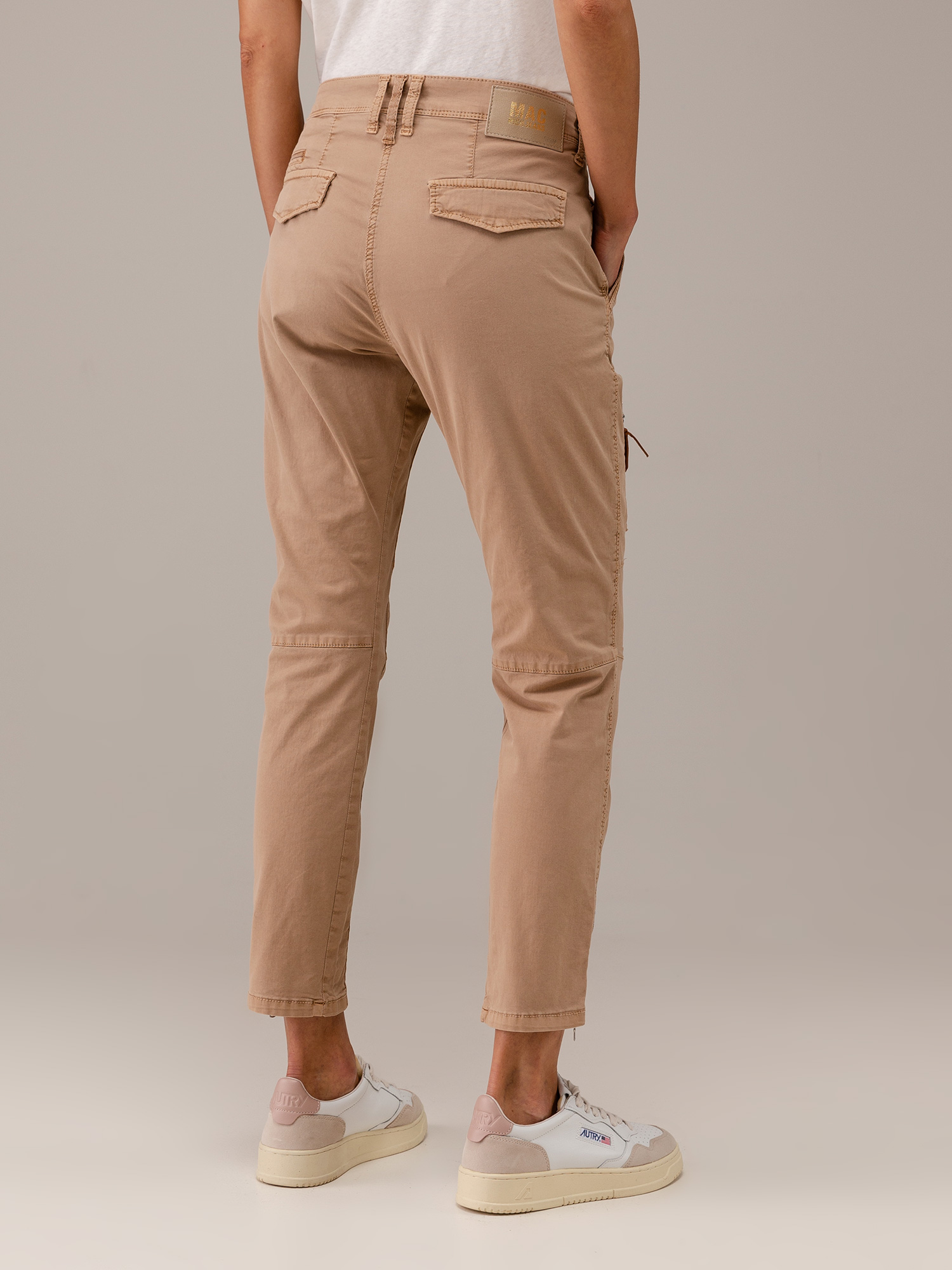 Detailansicht von Cargohose von MAC