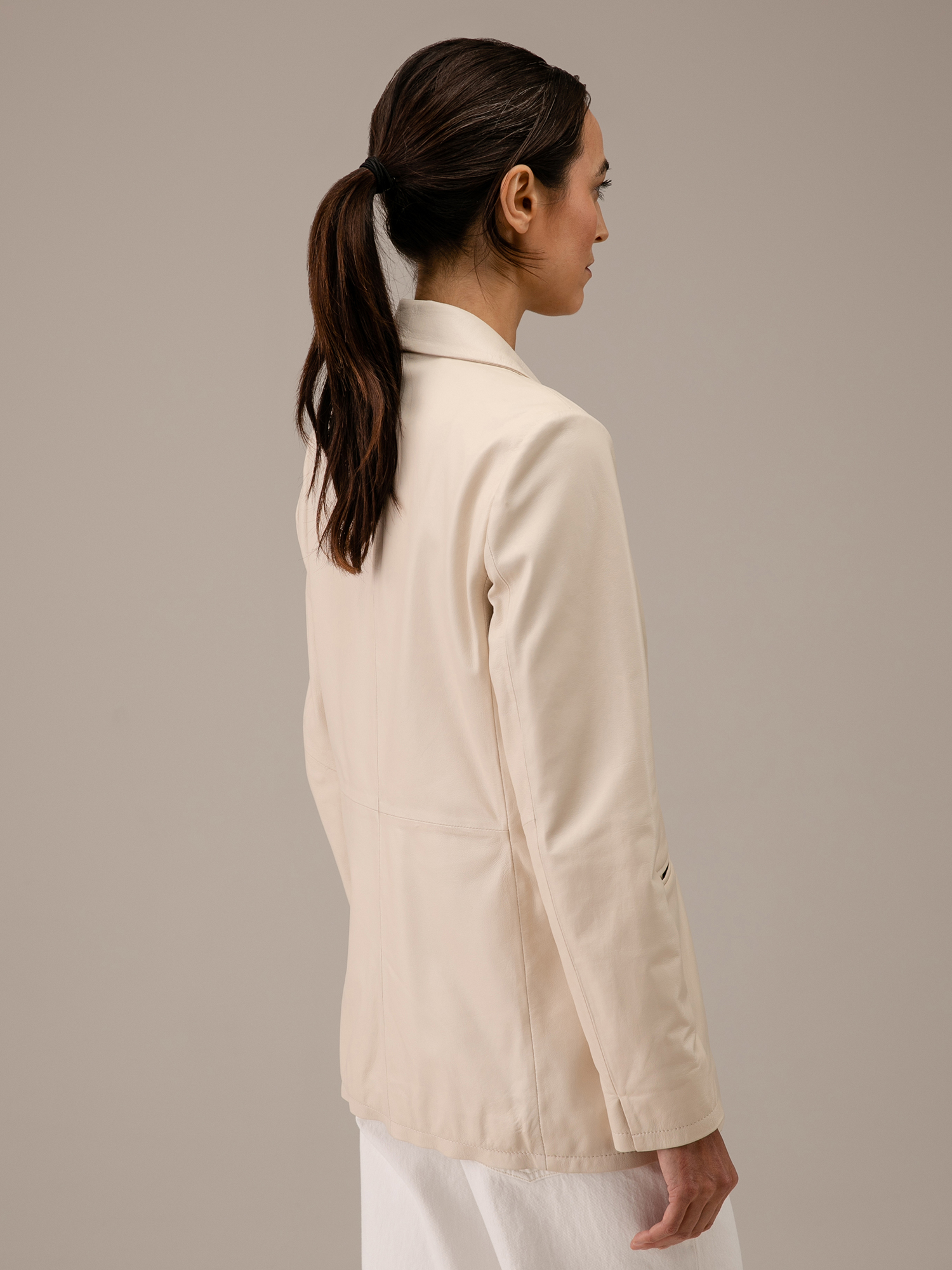 Detailansicht von Nappa-Lederblazer von OAKWOOD