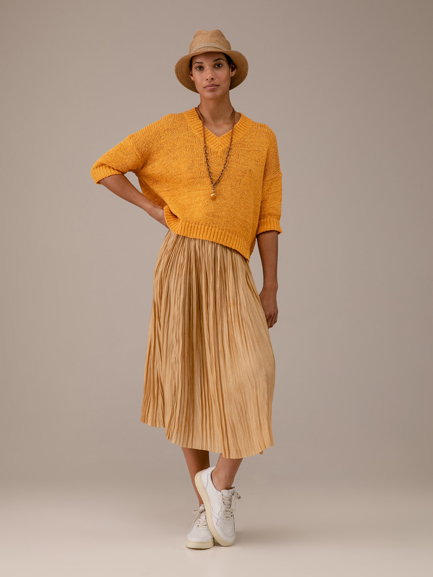 Detailansicht von Kurzarm-Pullover aus Baumwolle von ROBERTO COLLINA