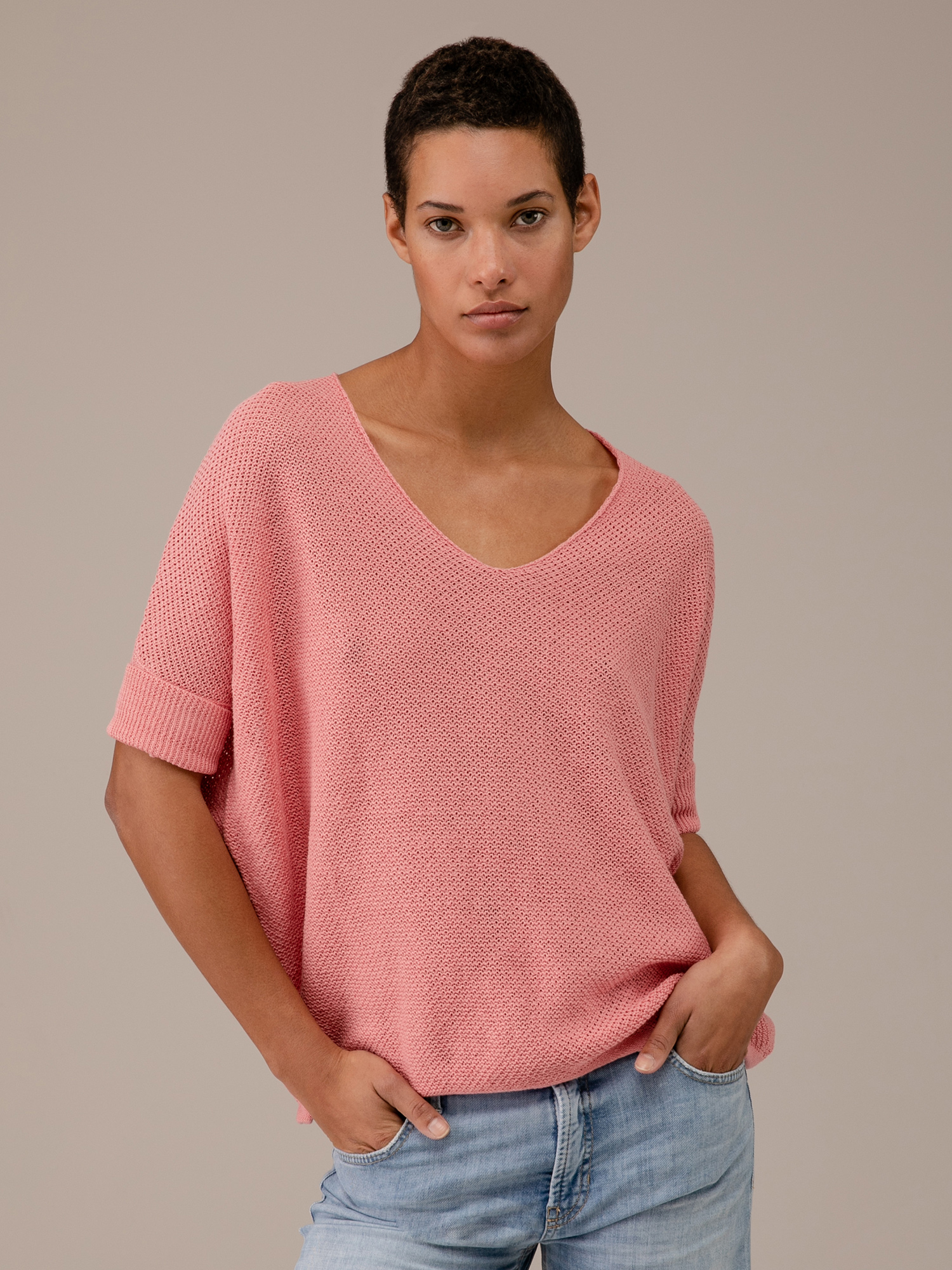 Detailansicht von Kurzarm-Pullover aus Leinen von DANIELS