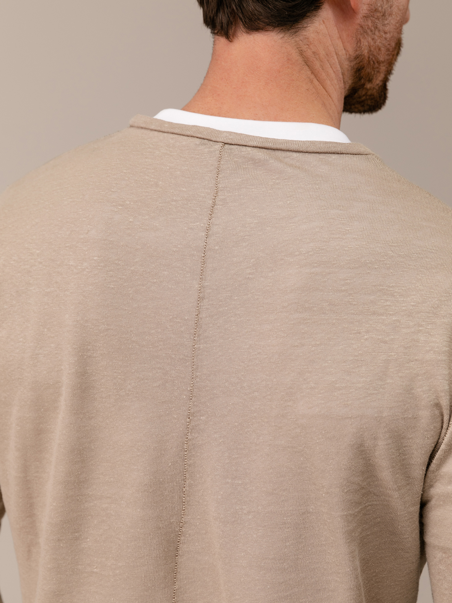 Detailansicht von Langarmshirt aus Leinen von KIEFERMANN