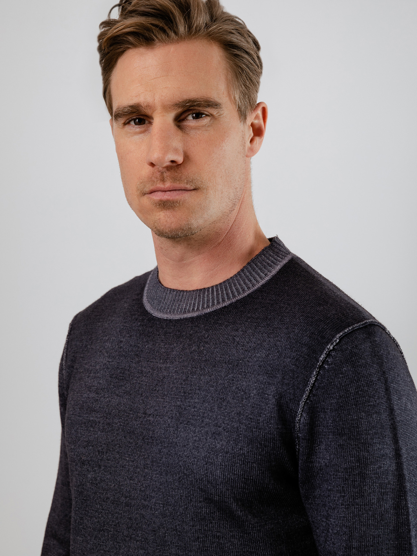 Detailansicht von Pullover aus Merinowolle von BETTER RICH