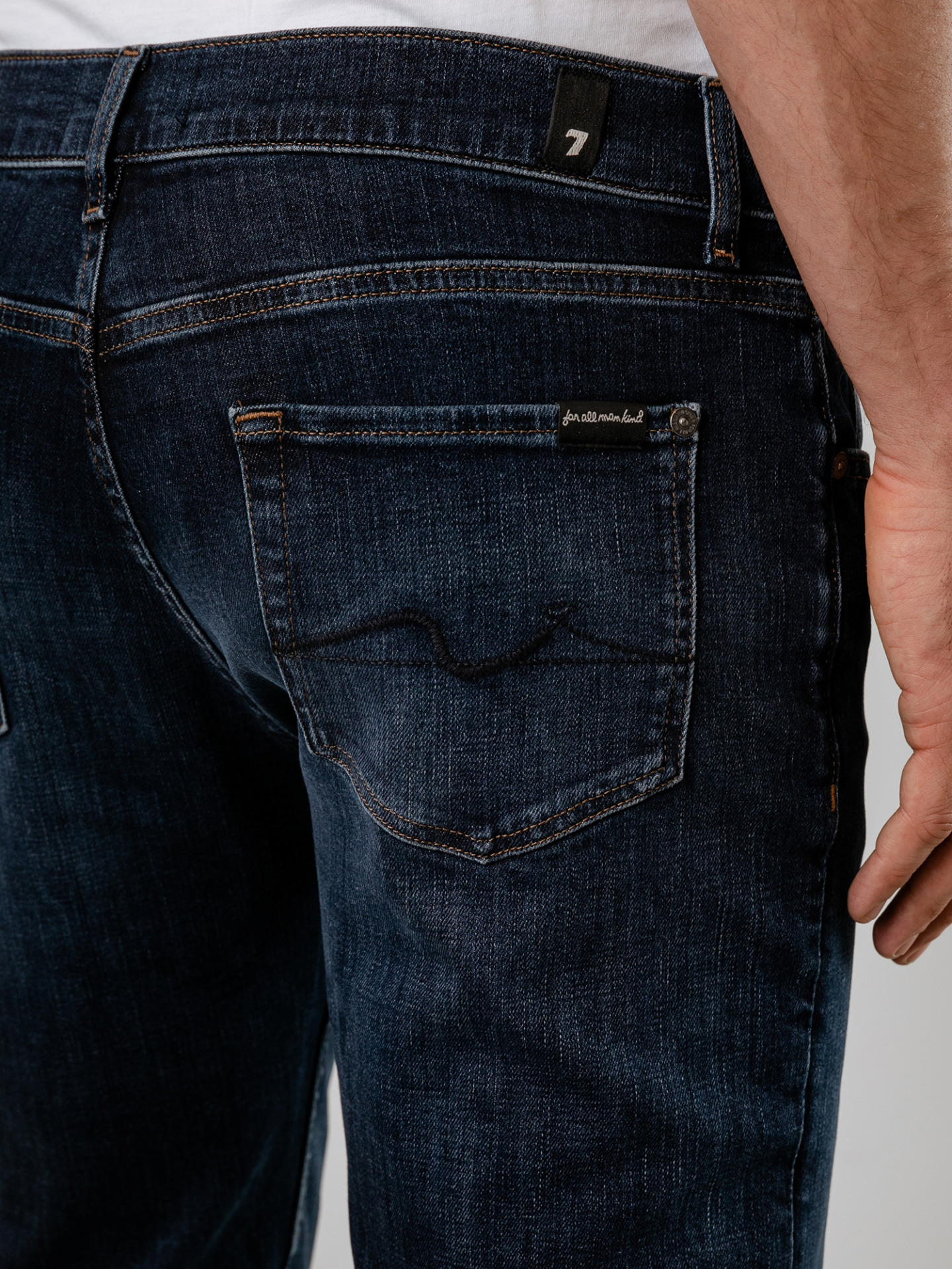Detailansicht von Slim Fit Jeans von 7 FOR ALL MANKIND