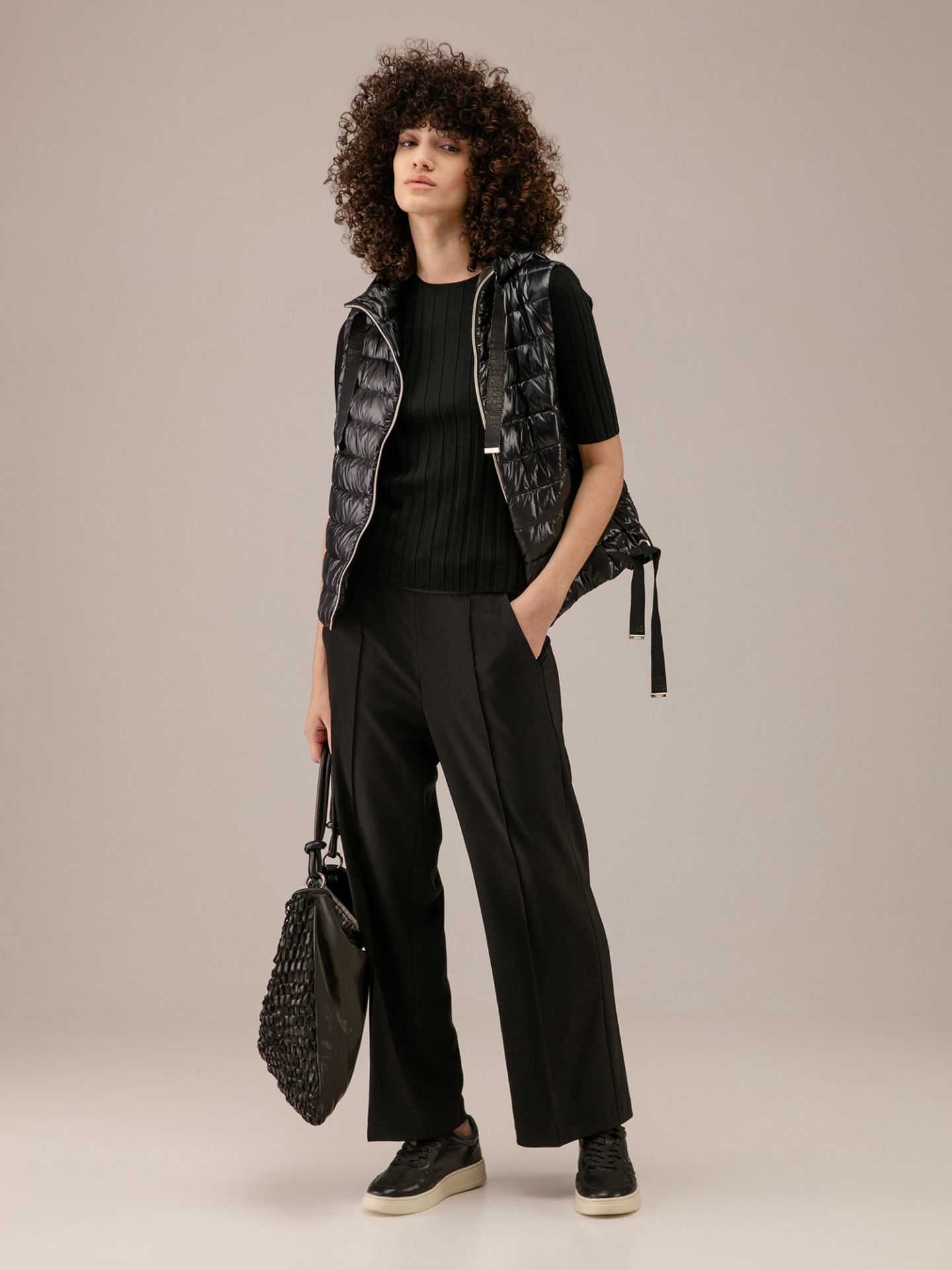 Detailansicht von Leichte Daunenweste von HERNO