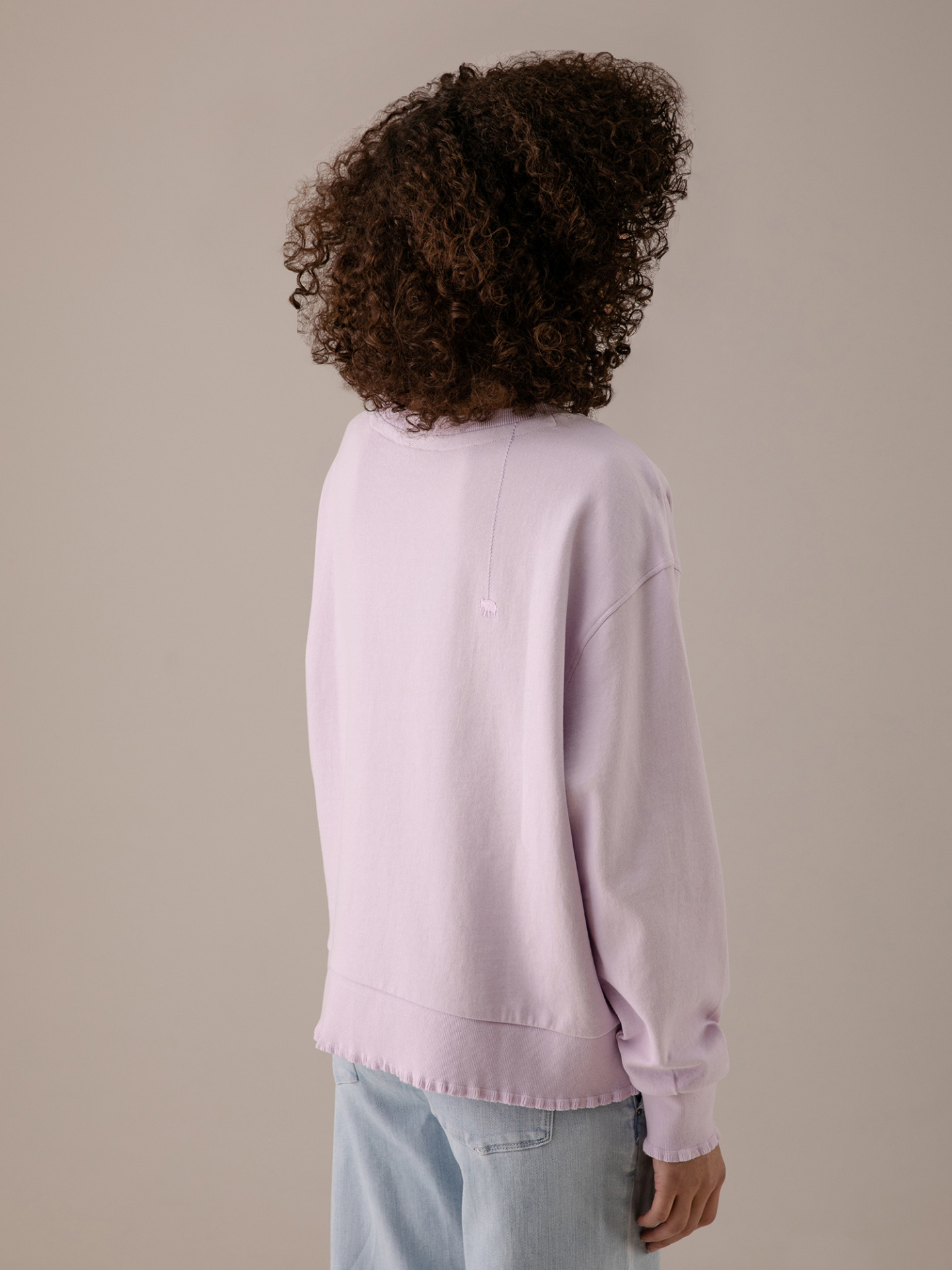 Detailansicht von Oversize-Sweatshirt von LOVE JOY VICTORY
