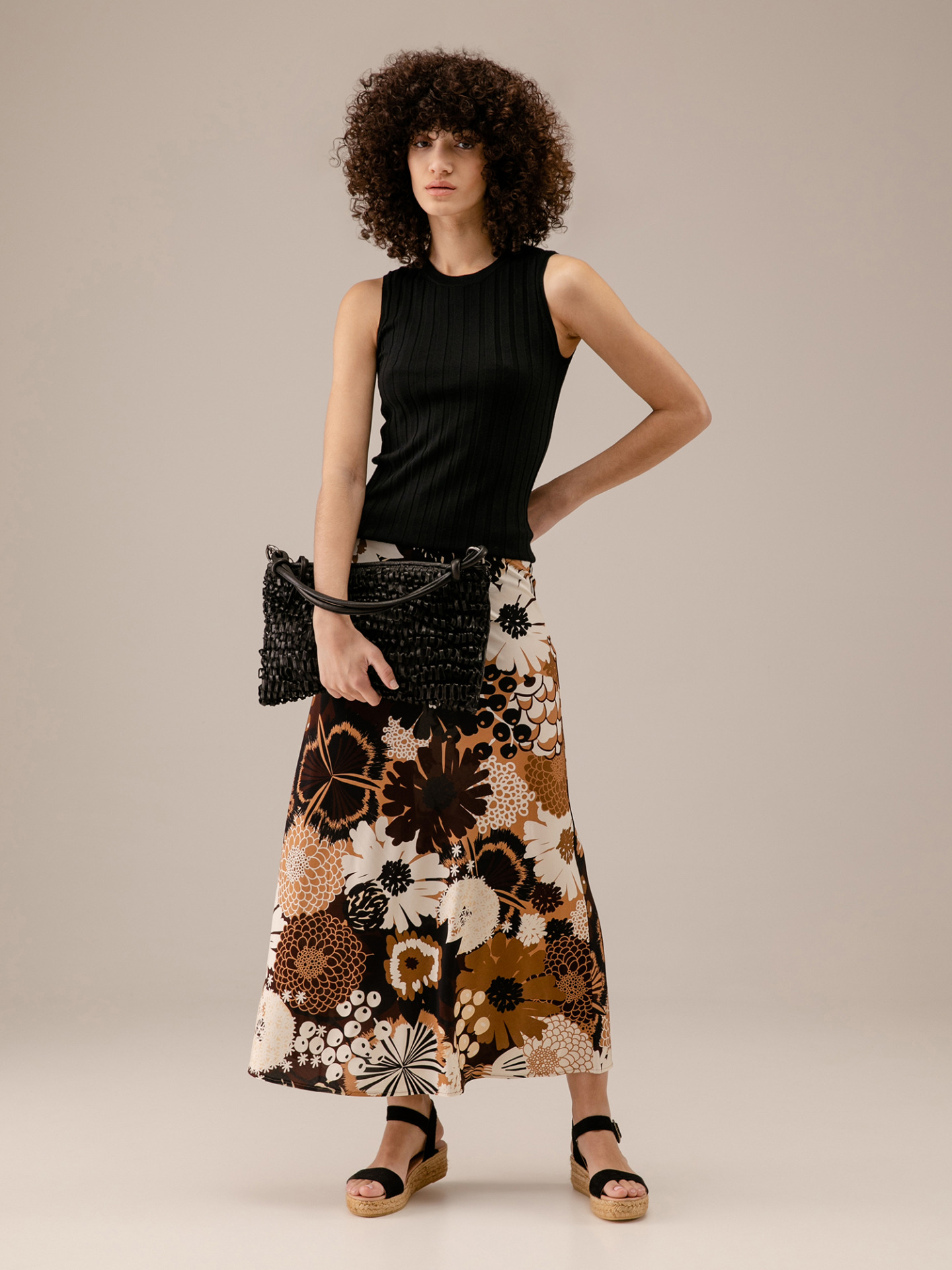 Detailansicht von Stricktop aus Schurwolle von ALLUDE