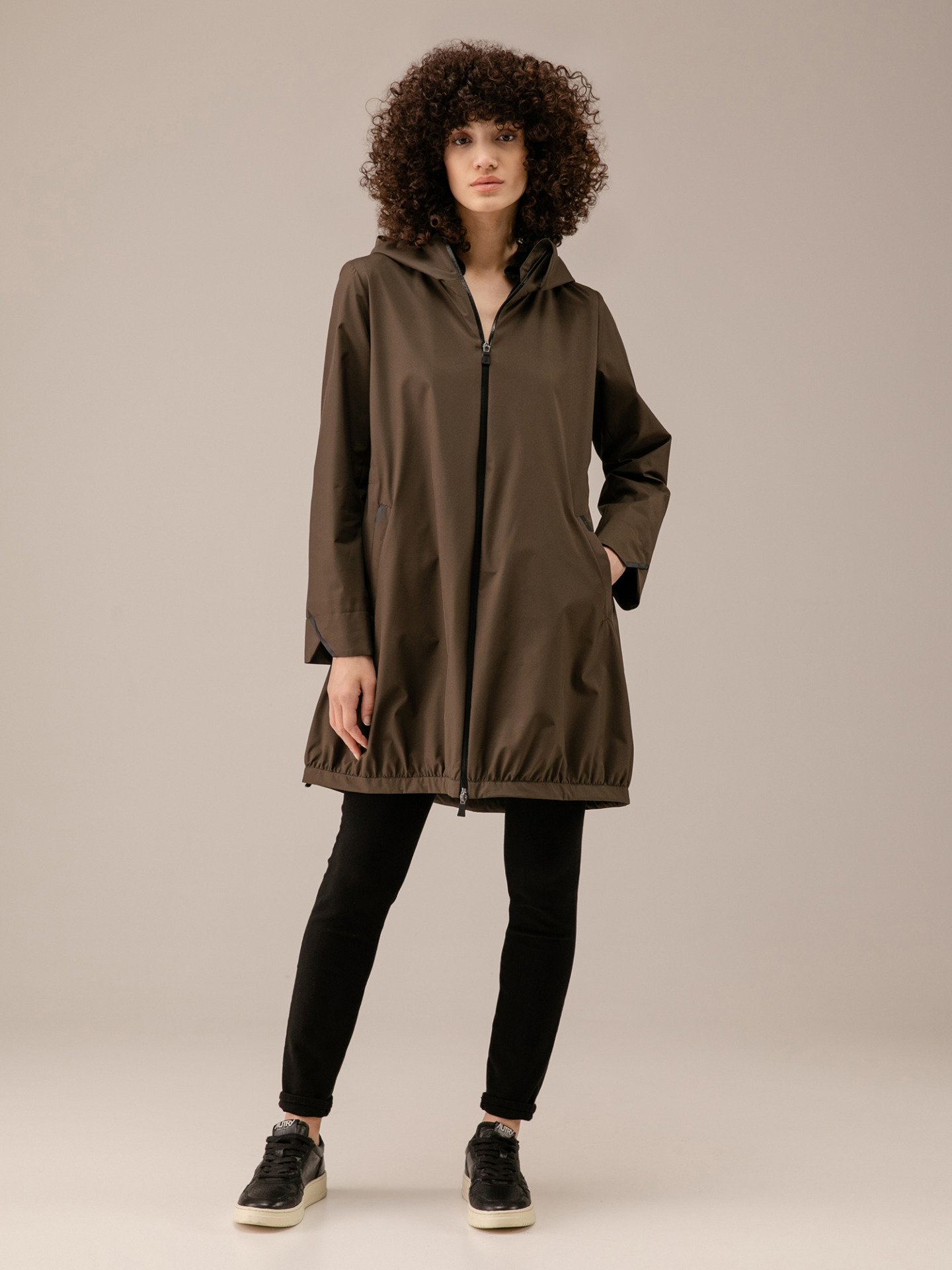 Detailansicht von Regenmantel von HERNO