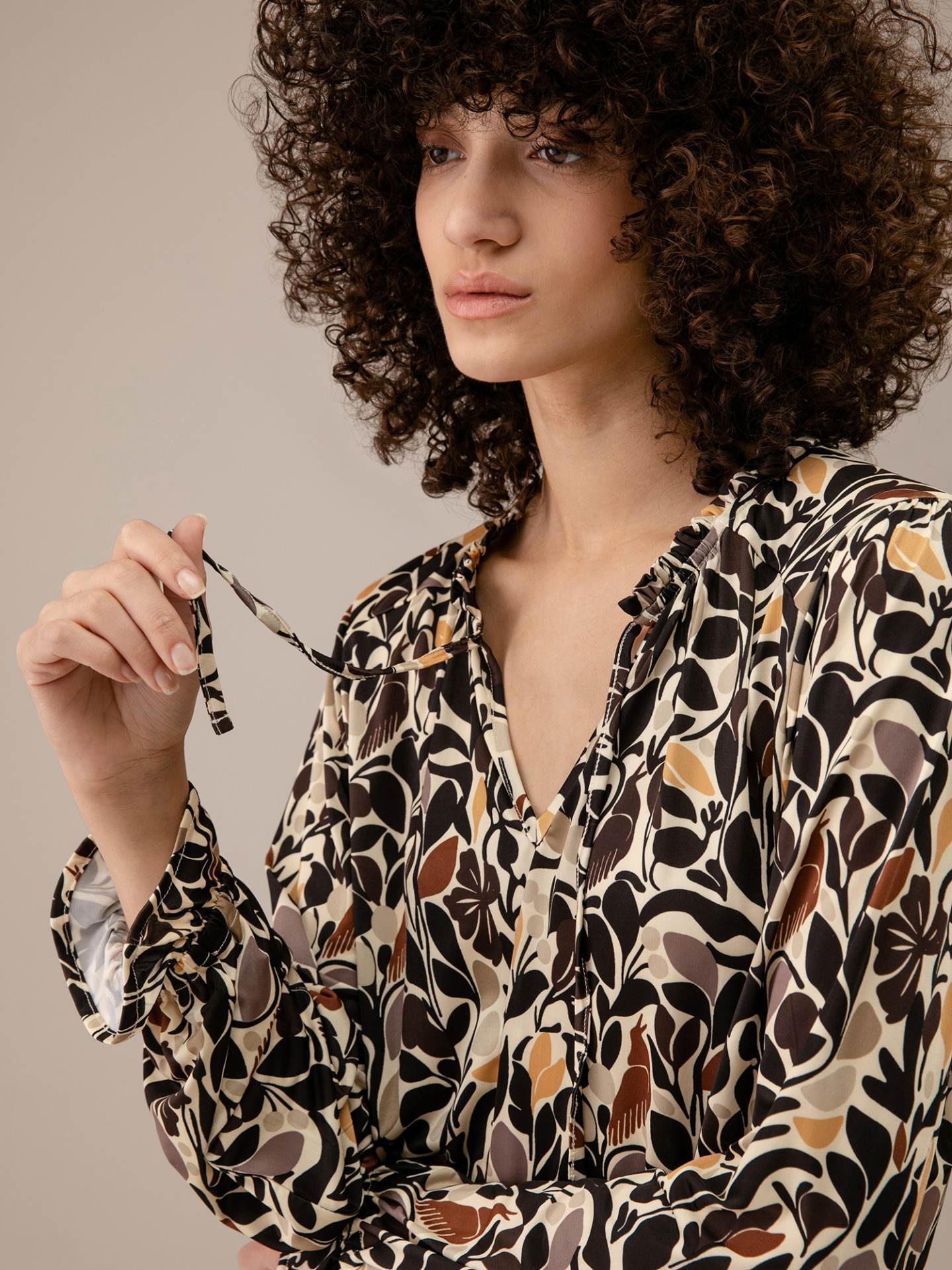 Detailansicht von Gemusterte Bluse von DANIELS