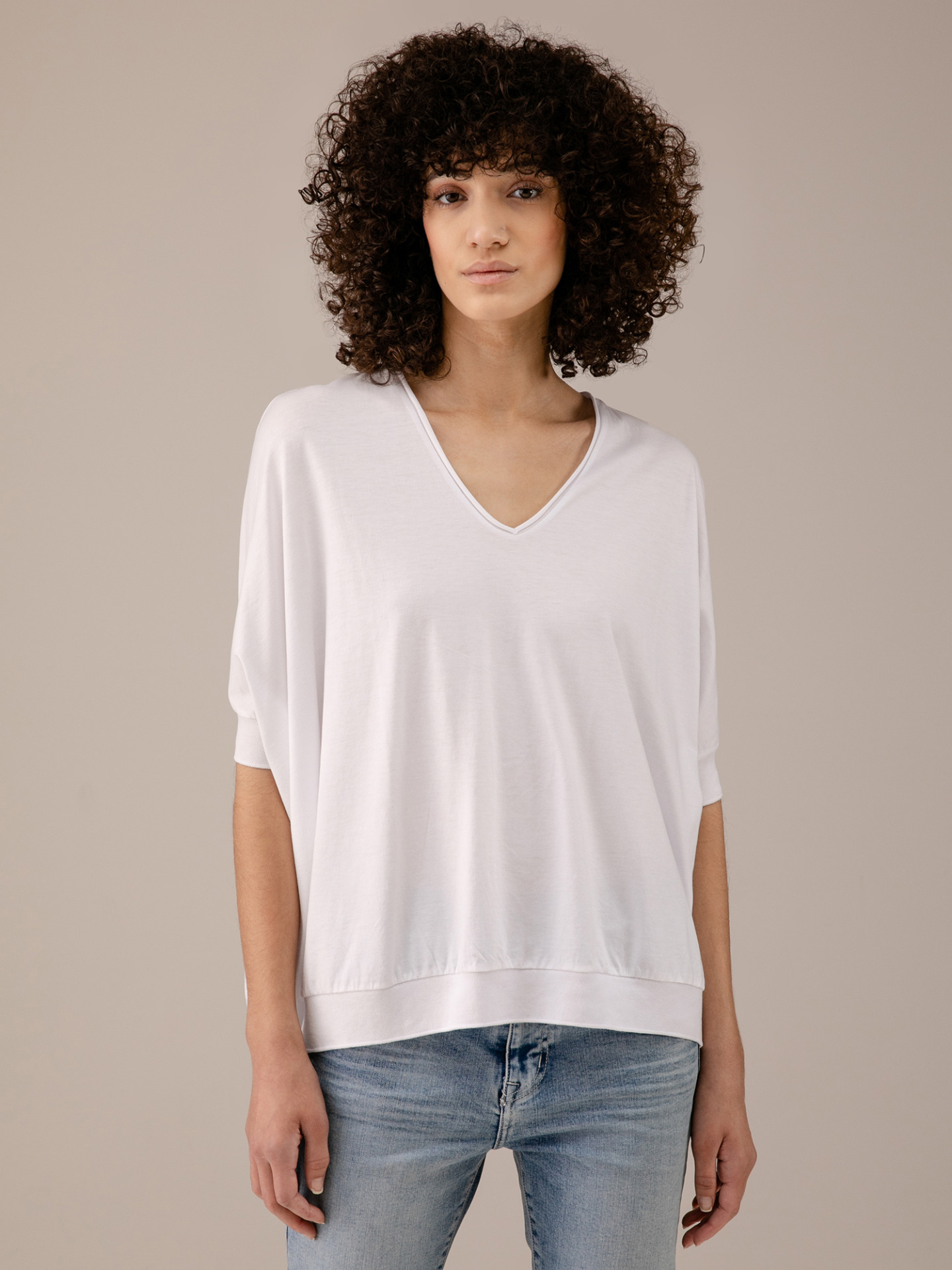 Detailansicht von T-Shirt aus Baumwolle von LOVE JOY VICTORY