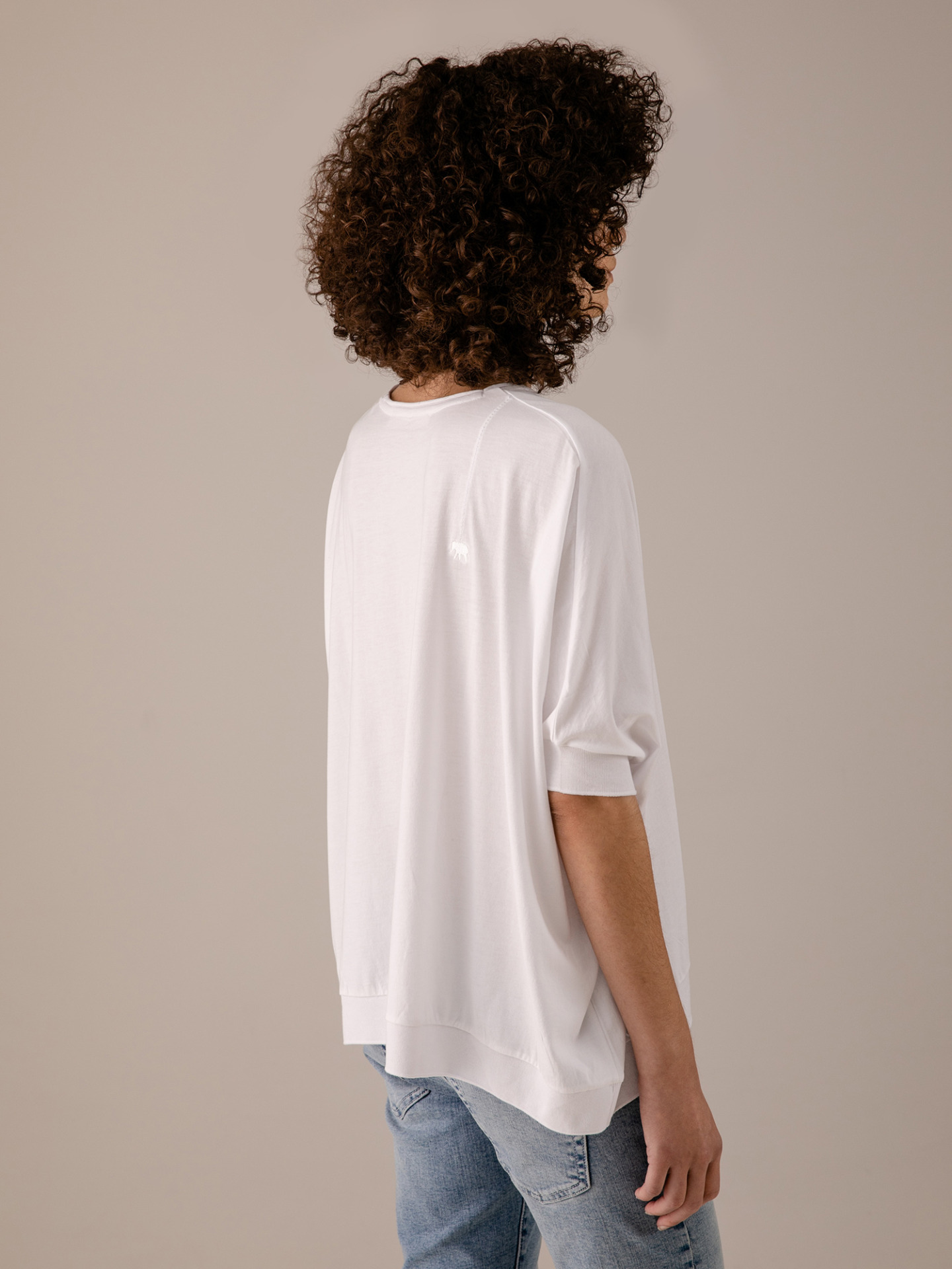 Detailansicht von T-Shirt aus Baumwolle von LOVE JOY VICTORY