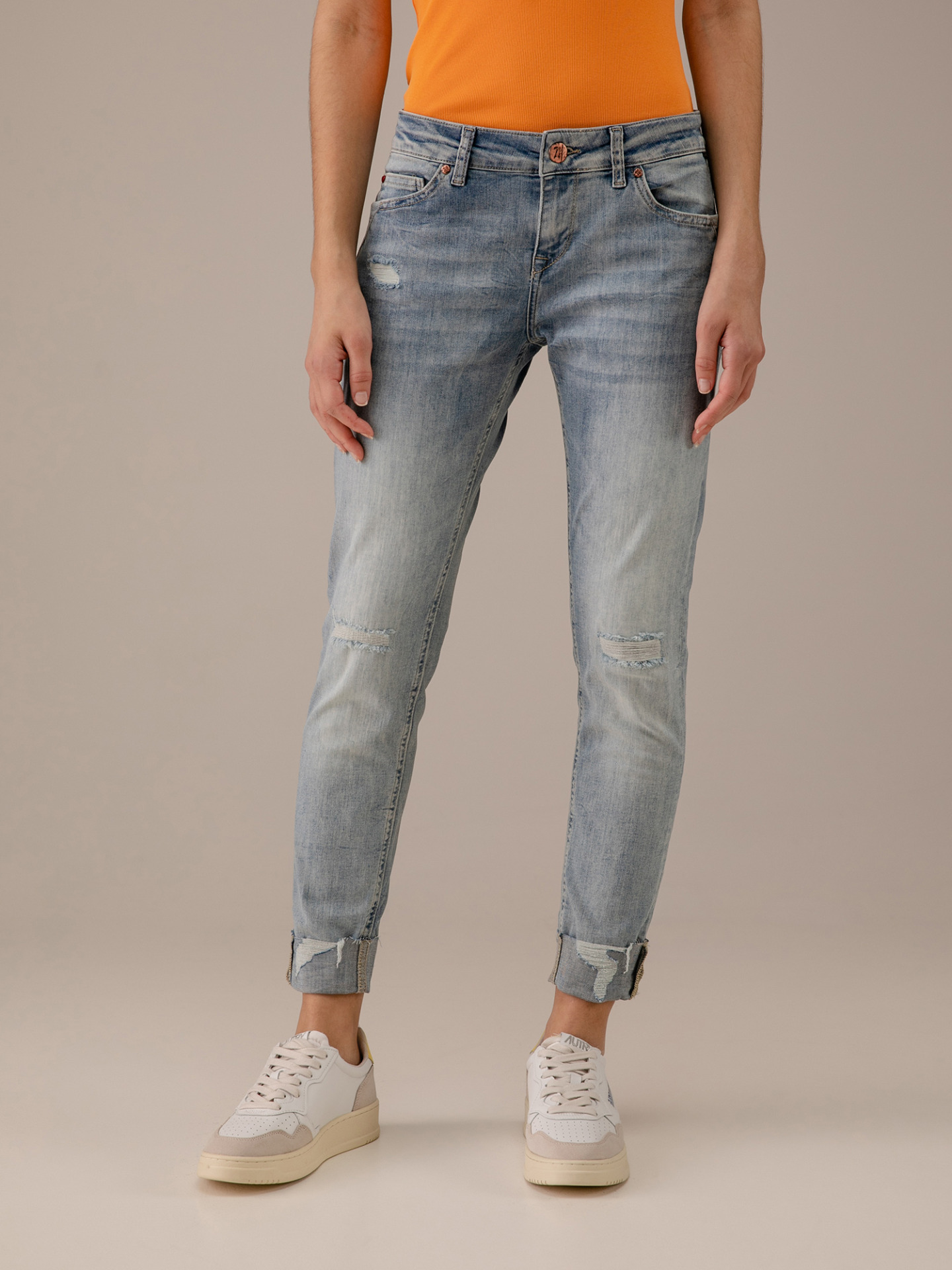 Detailansicht von Destroyed Skinny Jeans von ZHRILL