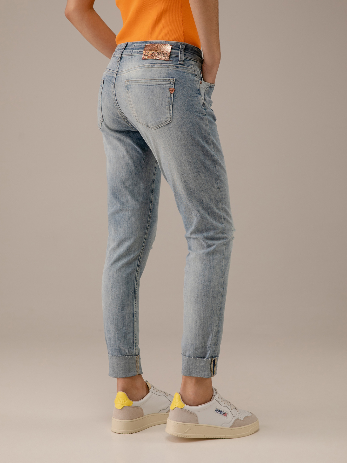 Detailansicht von Destroyed Skinny Jeans von ZHRILL