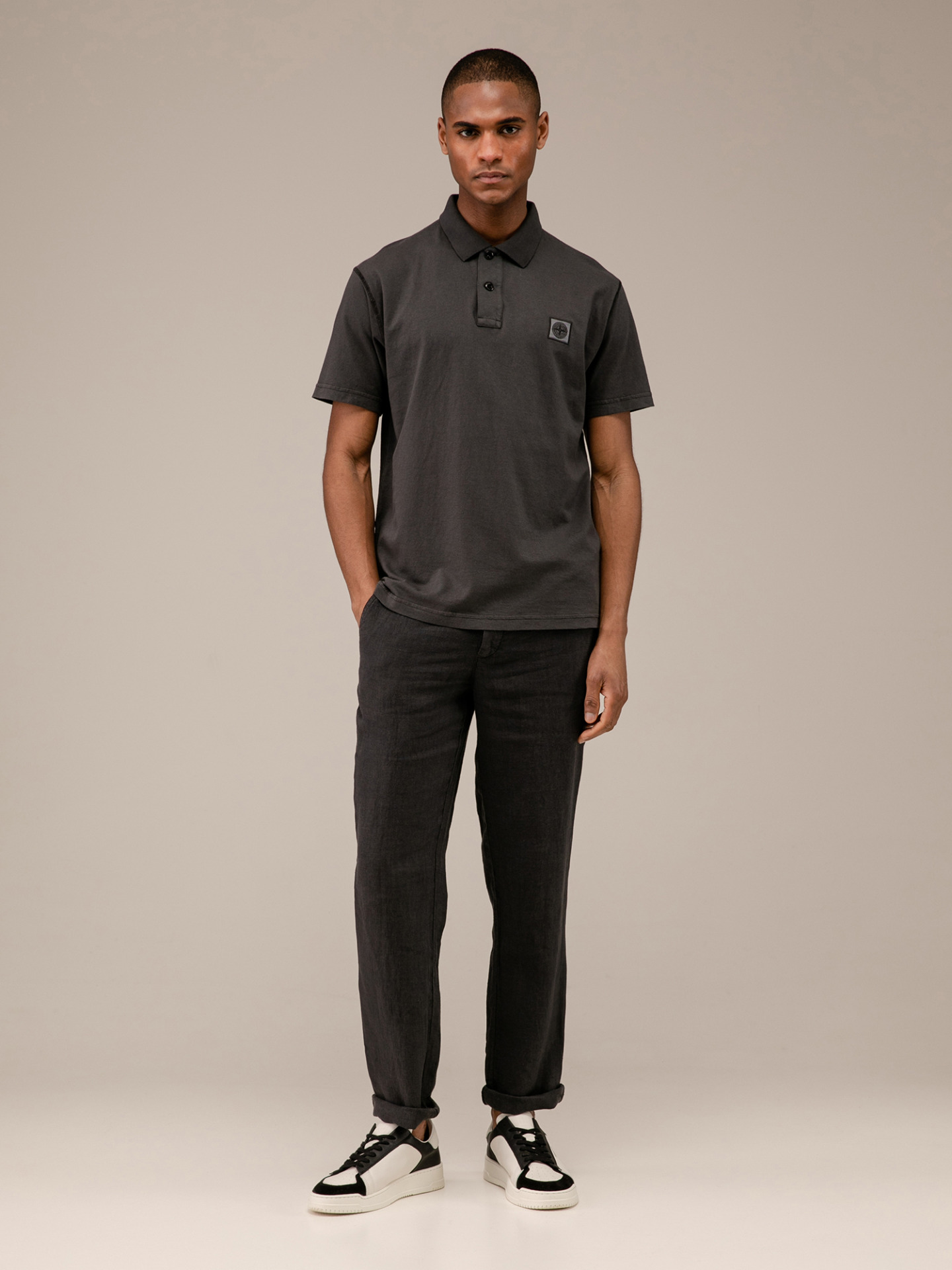 Detailansicht von Kurzarm-Poloshirt aus Baumwolle von STONE ISLAND