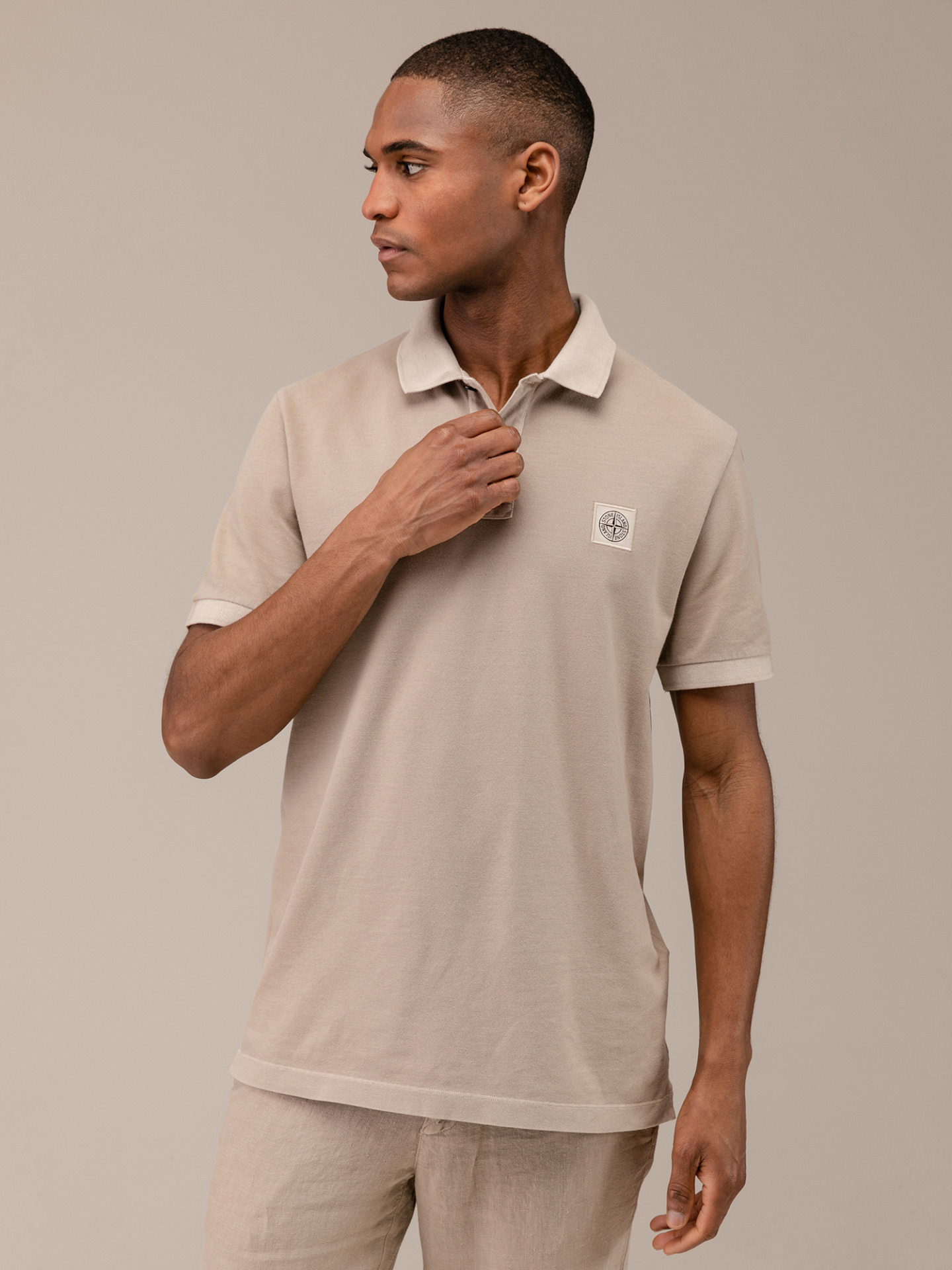 Detailansicht von Kurzarm-Poloshirt aus Baumwolle von STONE ISLAND
