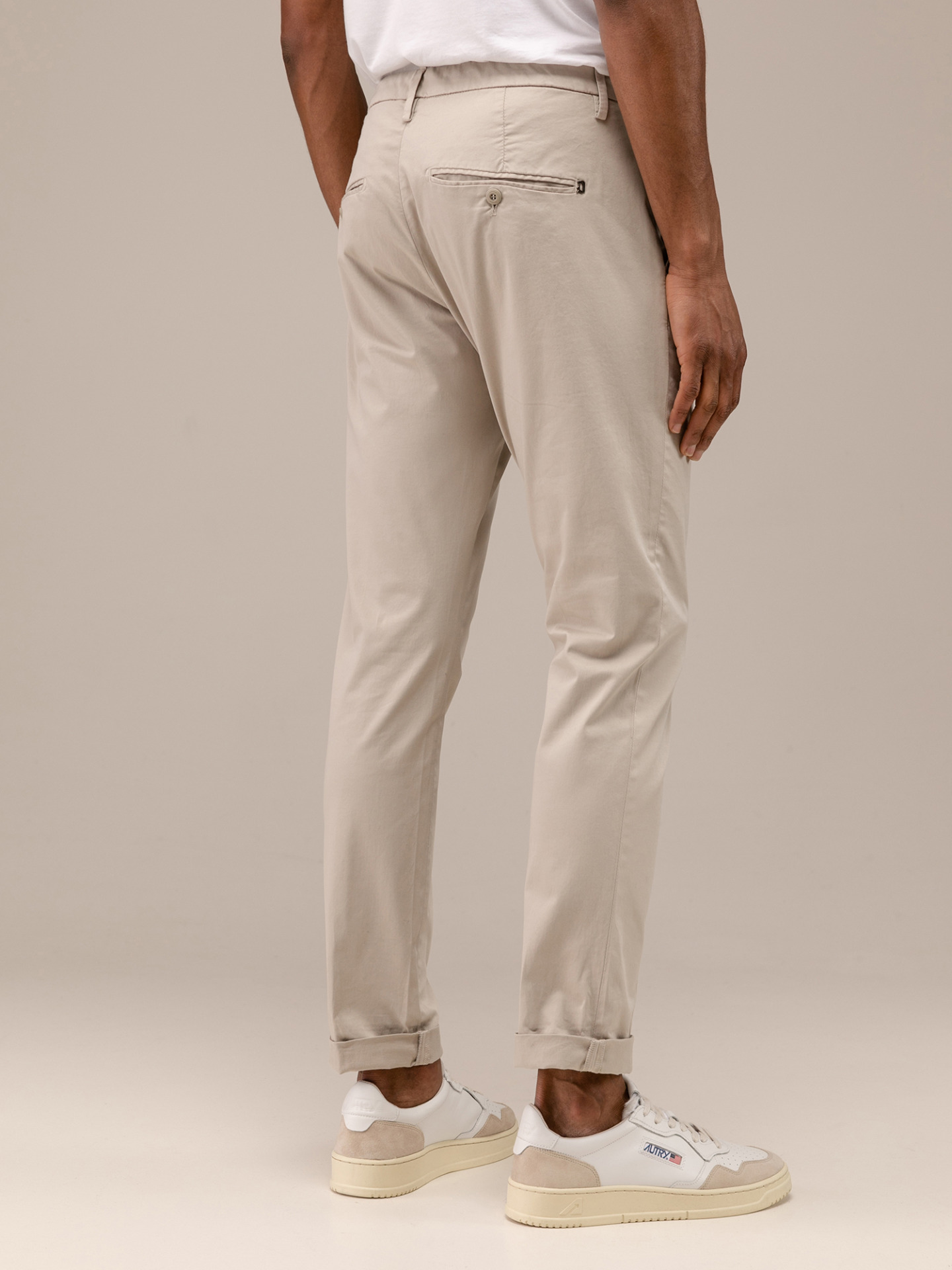 Detailansicht von Chinohose aus Baumwolle von DONDUP