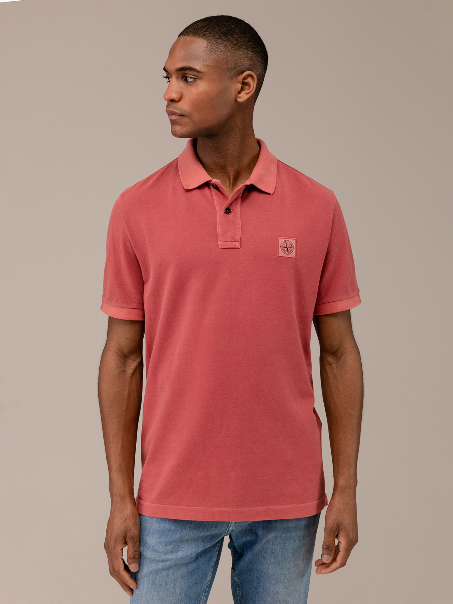 Detailansicht von Kurzarm-Poloshirt aus Baumwolle von STONE ISLAND