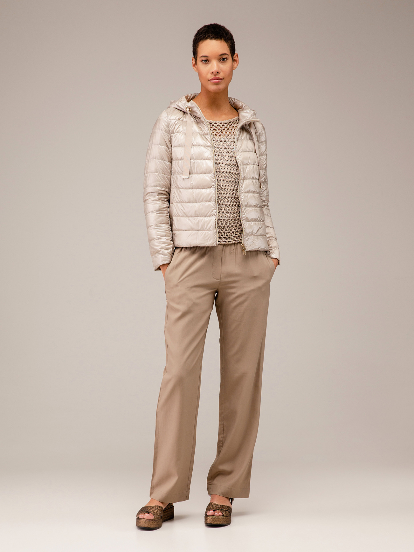 Detailansicht von Kurze Daunenjacke von HERNO