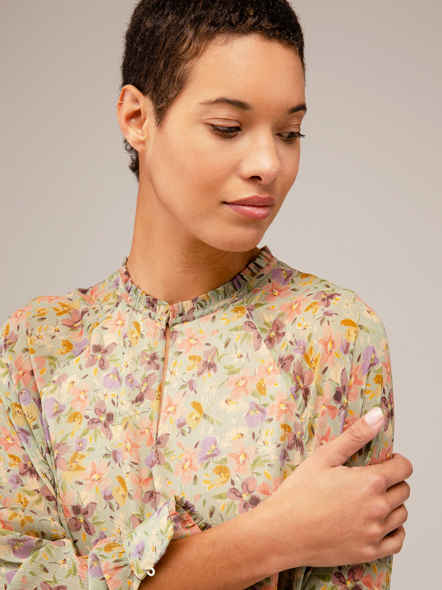 Detailansicht von Kurzes Blusenkleid von DANIELS