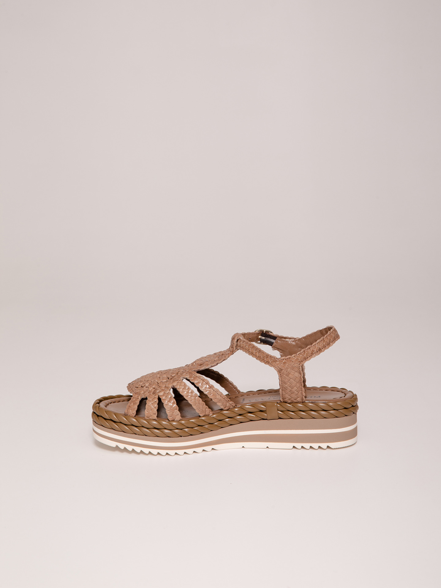 Detailansicht von Plateau-Sandalen von PONS QUINTANA