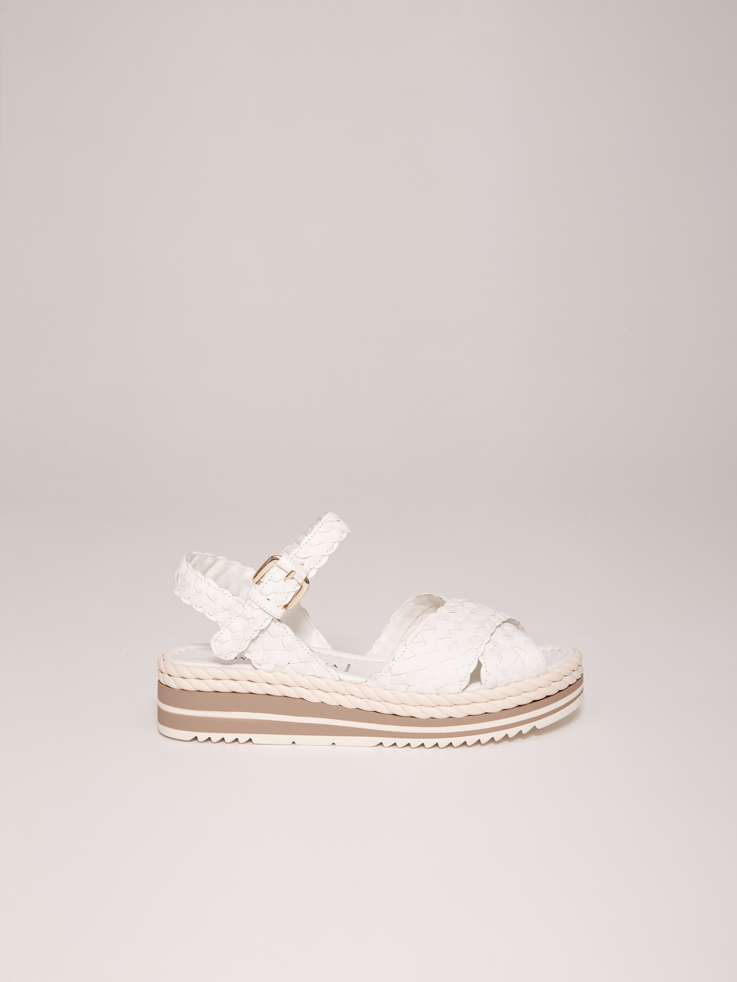 Detailansicht von Plateau-Sandalen von PONS QUINTANA