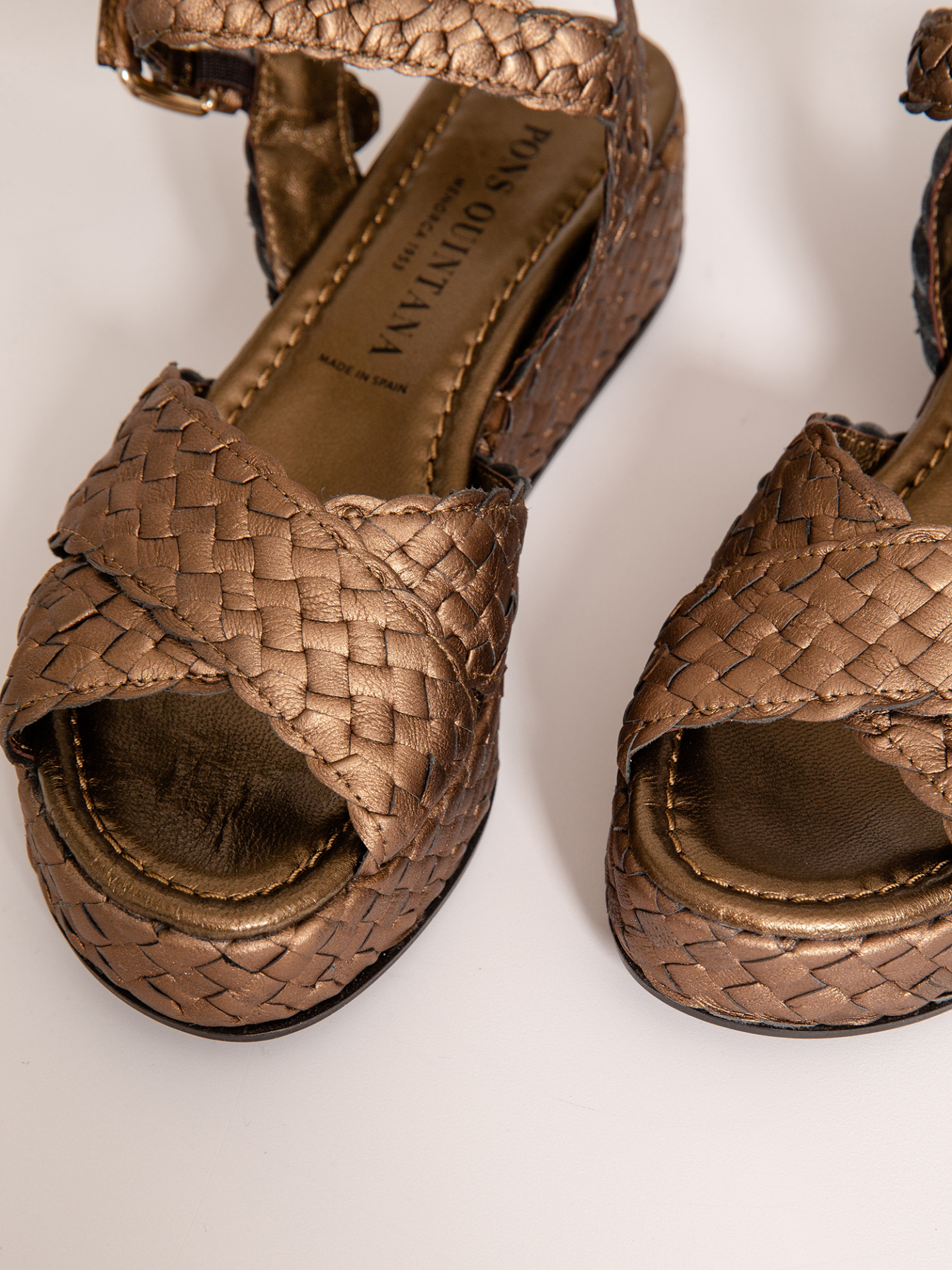 Detailansicht von Plateau-Sandalen von PONS QUINTANA