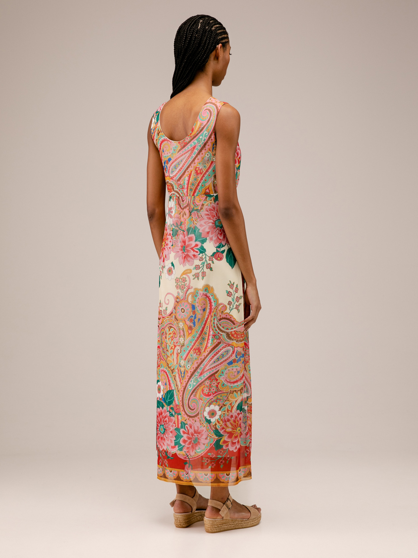 Detailansicht von Maxi-Kleid von ANA ALCAZAR