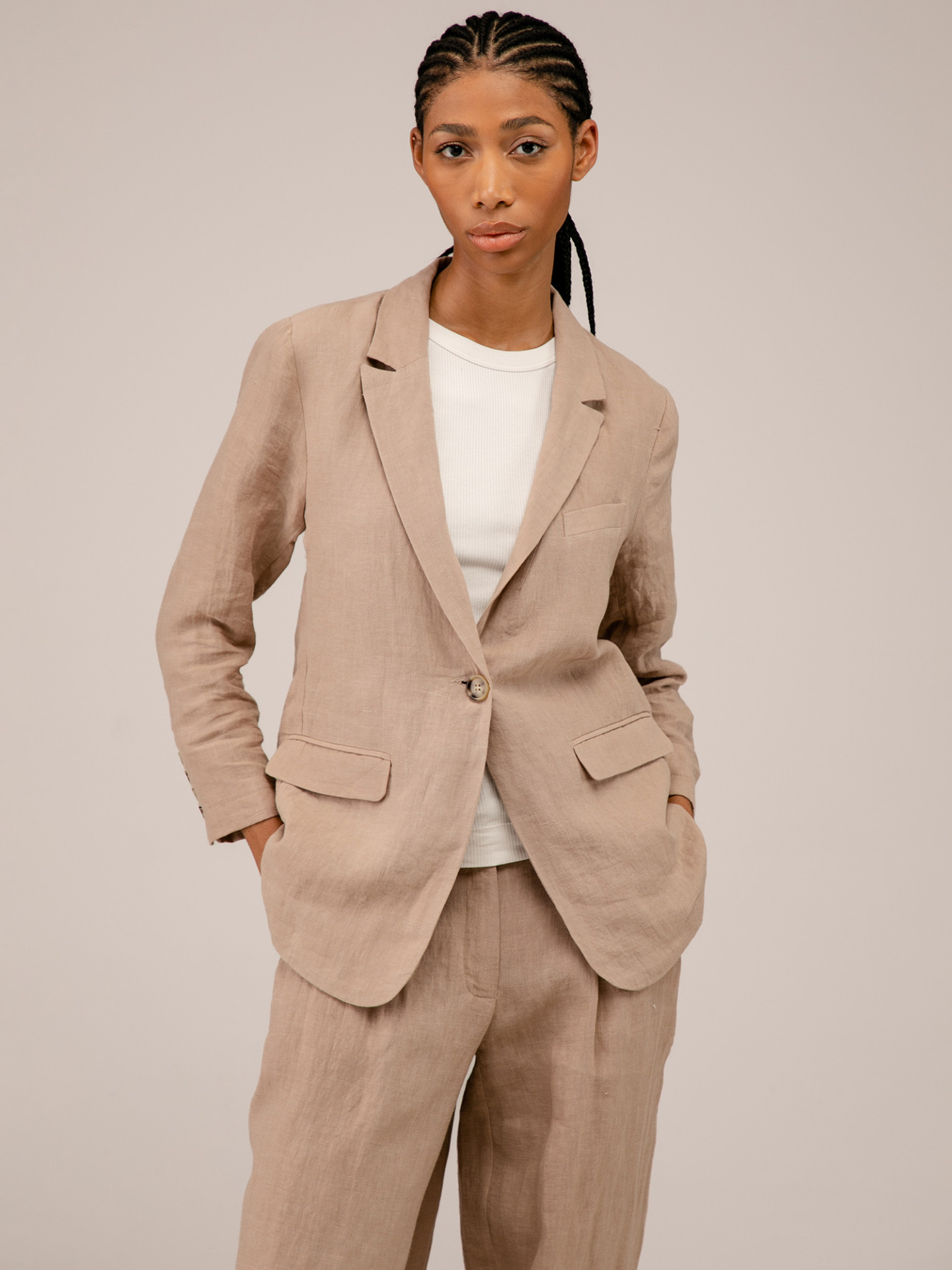 Detailansicht von Blazer aus Leinen von JC SOPHIE