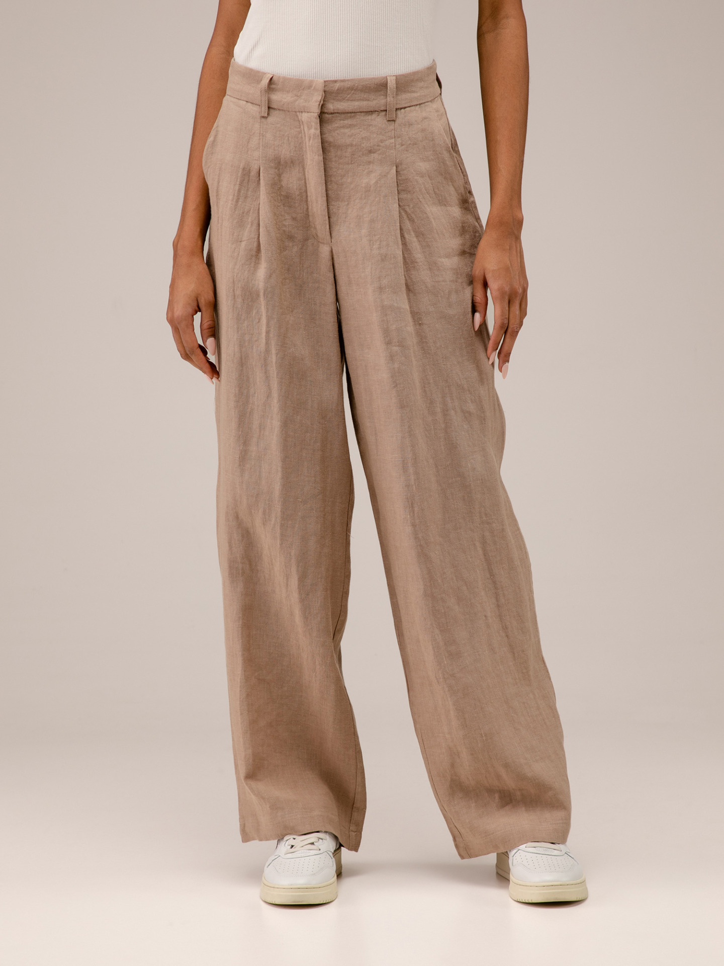 Detailansicht von Weite Hose aus Leinen von JC SOPHIE