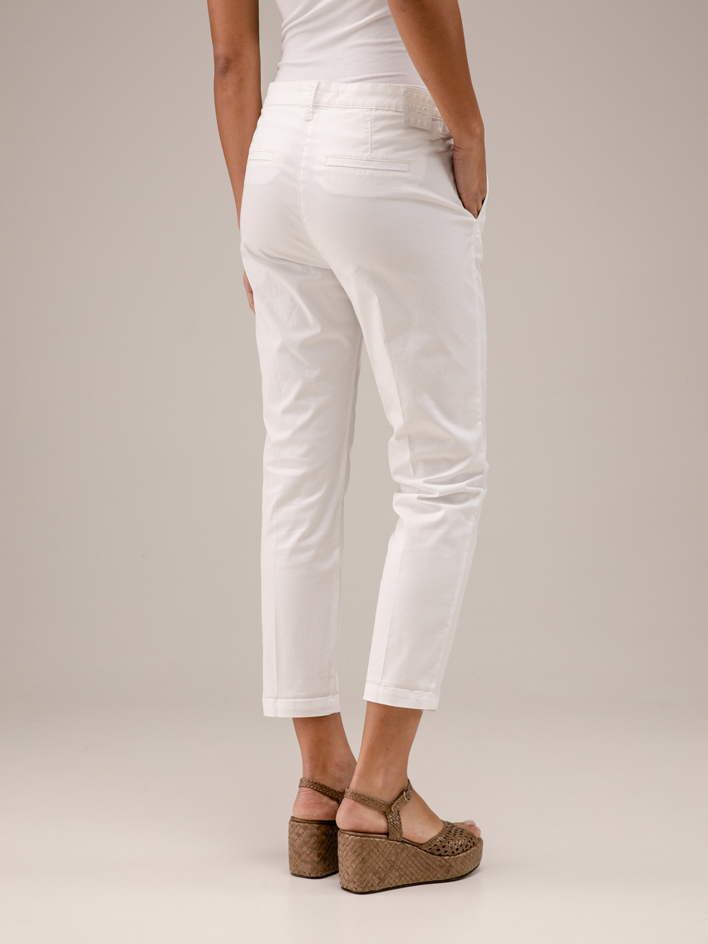 Detailansicht von Chinohose von MAC