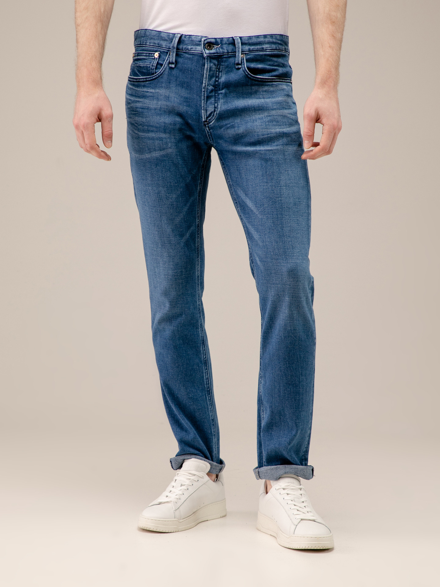 Detailansicht von Slim Fit Jeans von DENHAM