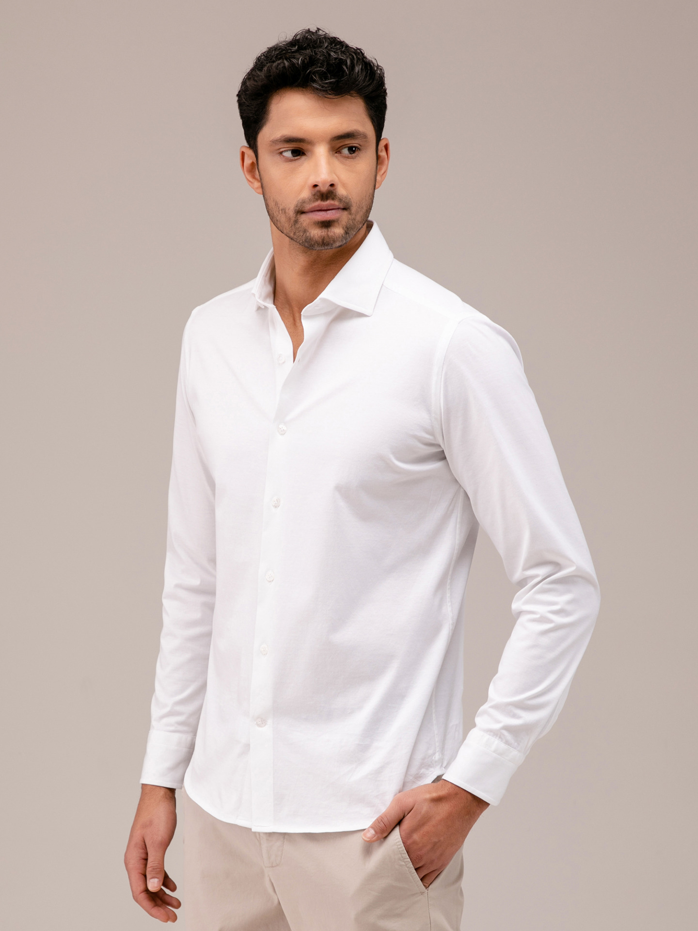 Detailansicht von Baumwollhemd mit Haifischkragen von SONRISA