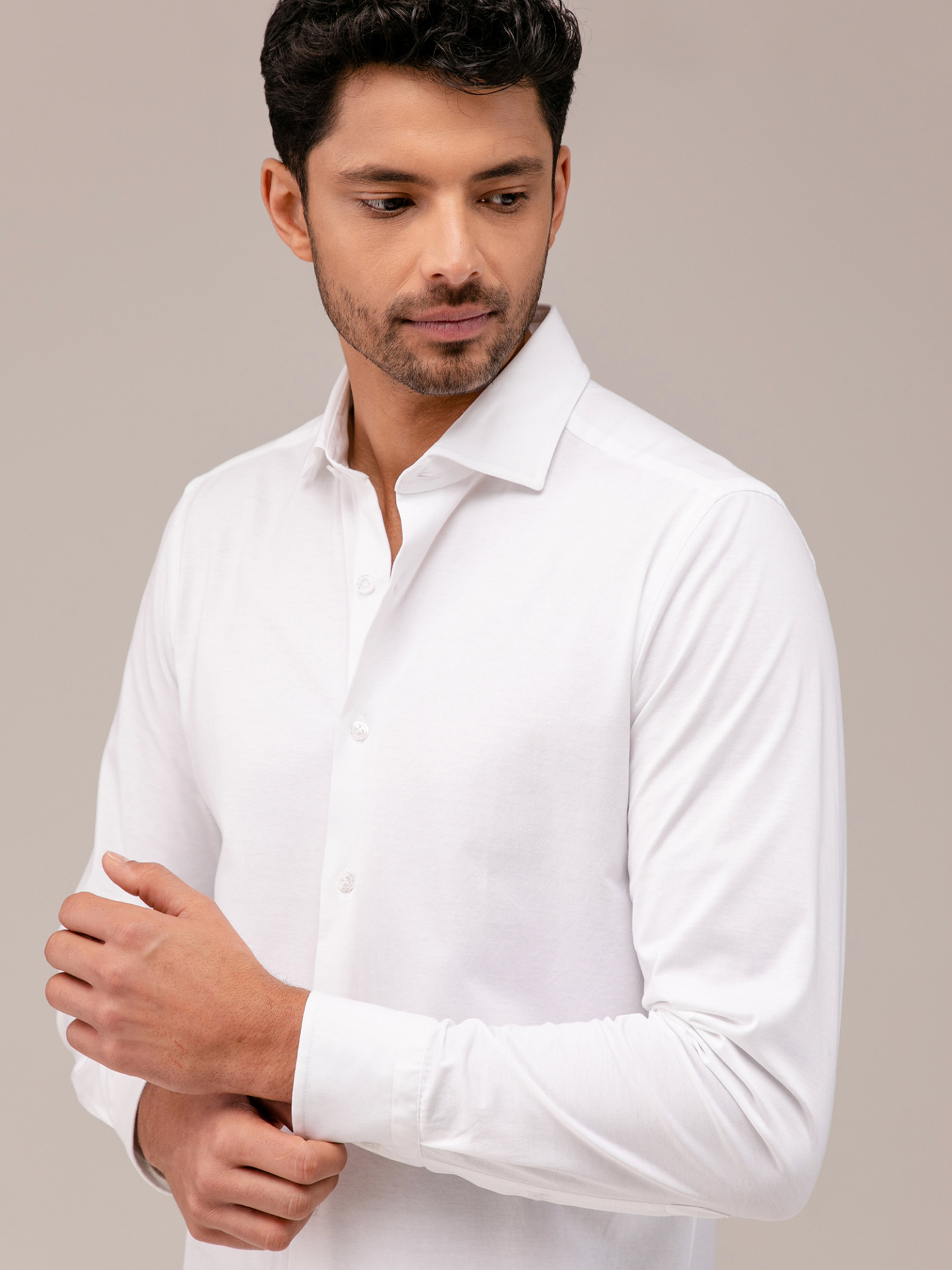 Detailansicht von Baumwollhemd mit Haifischkragen von SONRISA