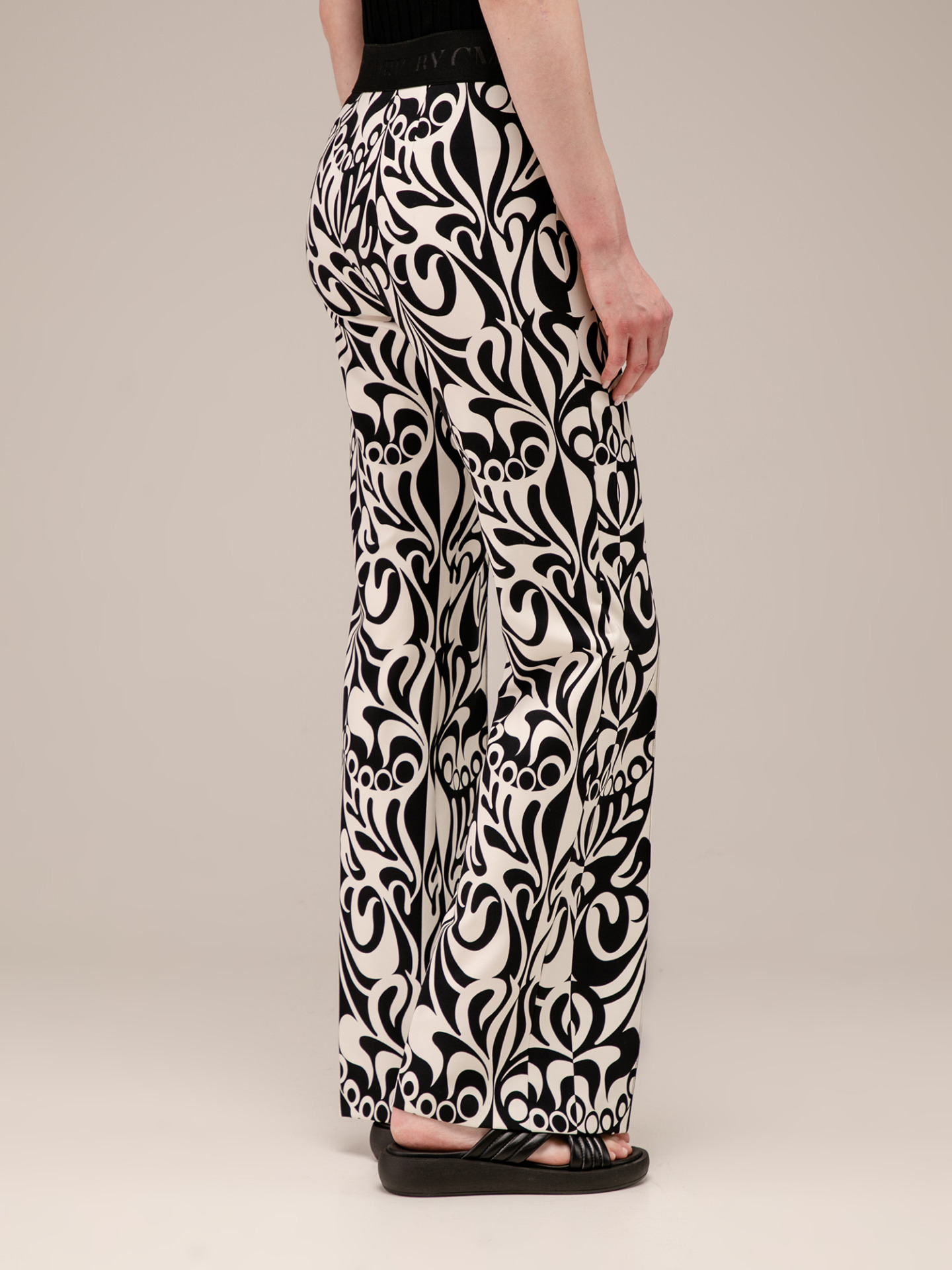 Detailansicht von Gemusterte Hose von CAMBIO