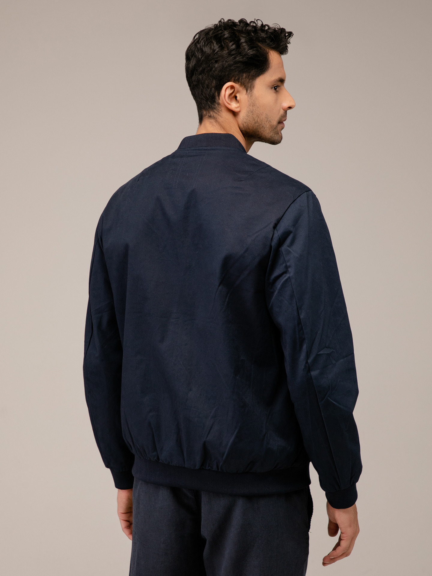 Detailansicht von College-Jacke aus Baumwolle von NOWADAYS