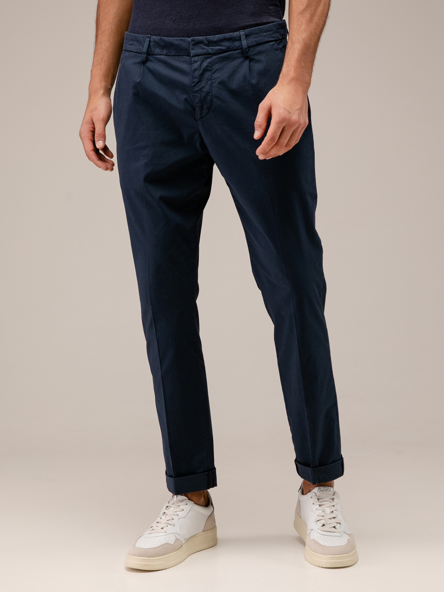 Detailansicht von Chinohose aus Baumwolle von DONDUP