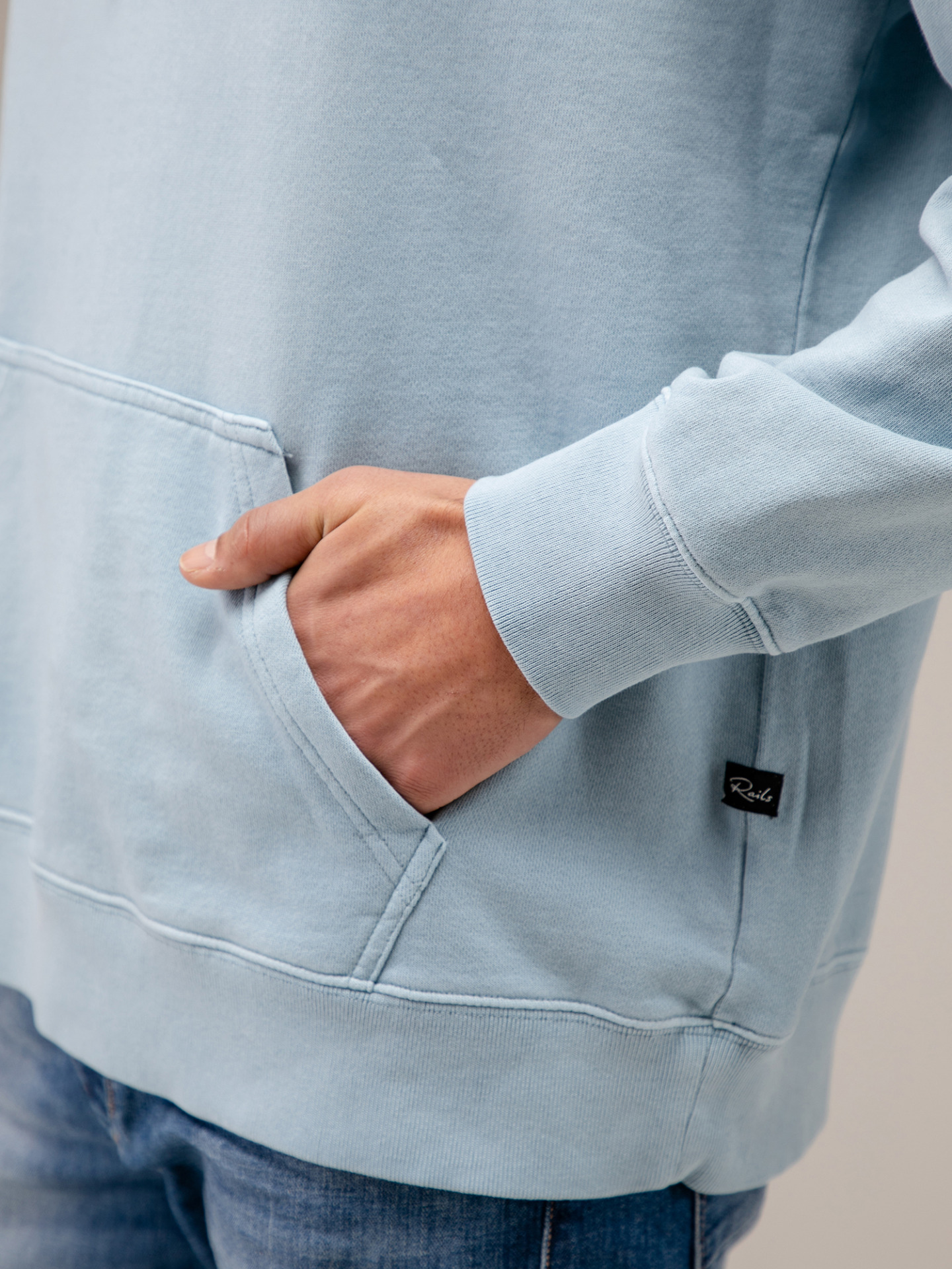 Detailansicht von Hoodie aus Baumwolle von RAILS