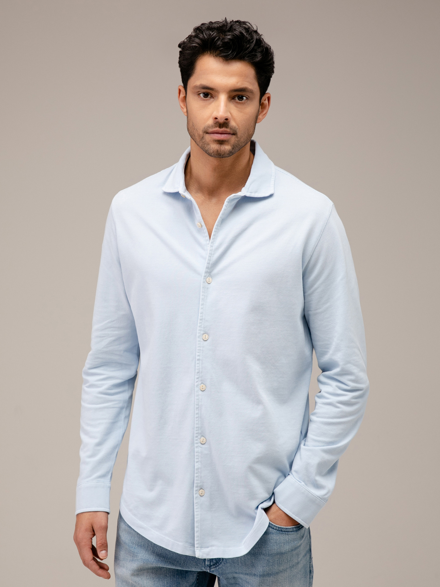 Detailansicht von Baumwollhemd mit Kentkragen von BETTER RICH